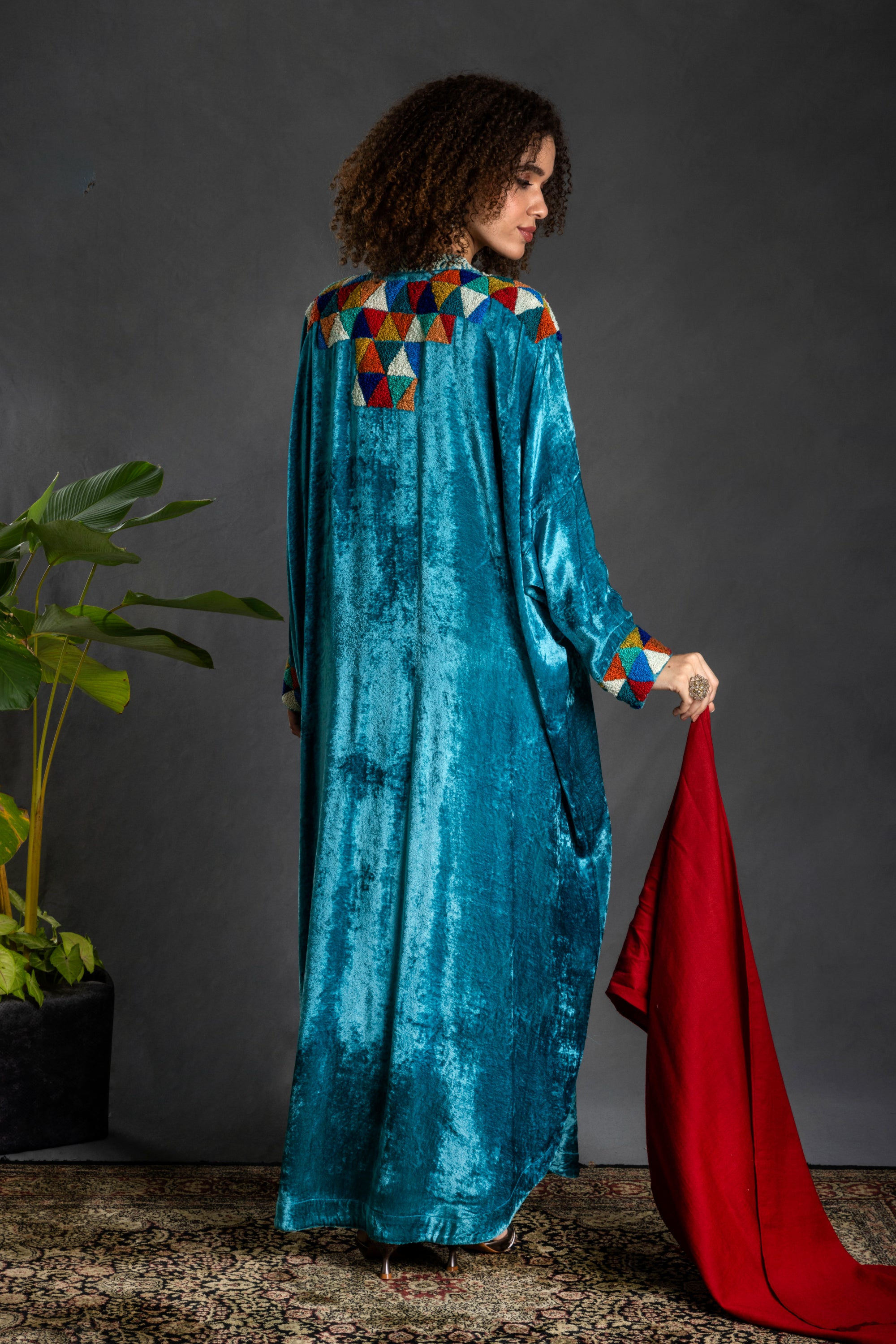 Ghadir Embroidered Jalabiya