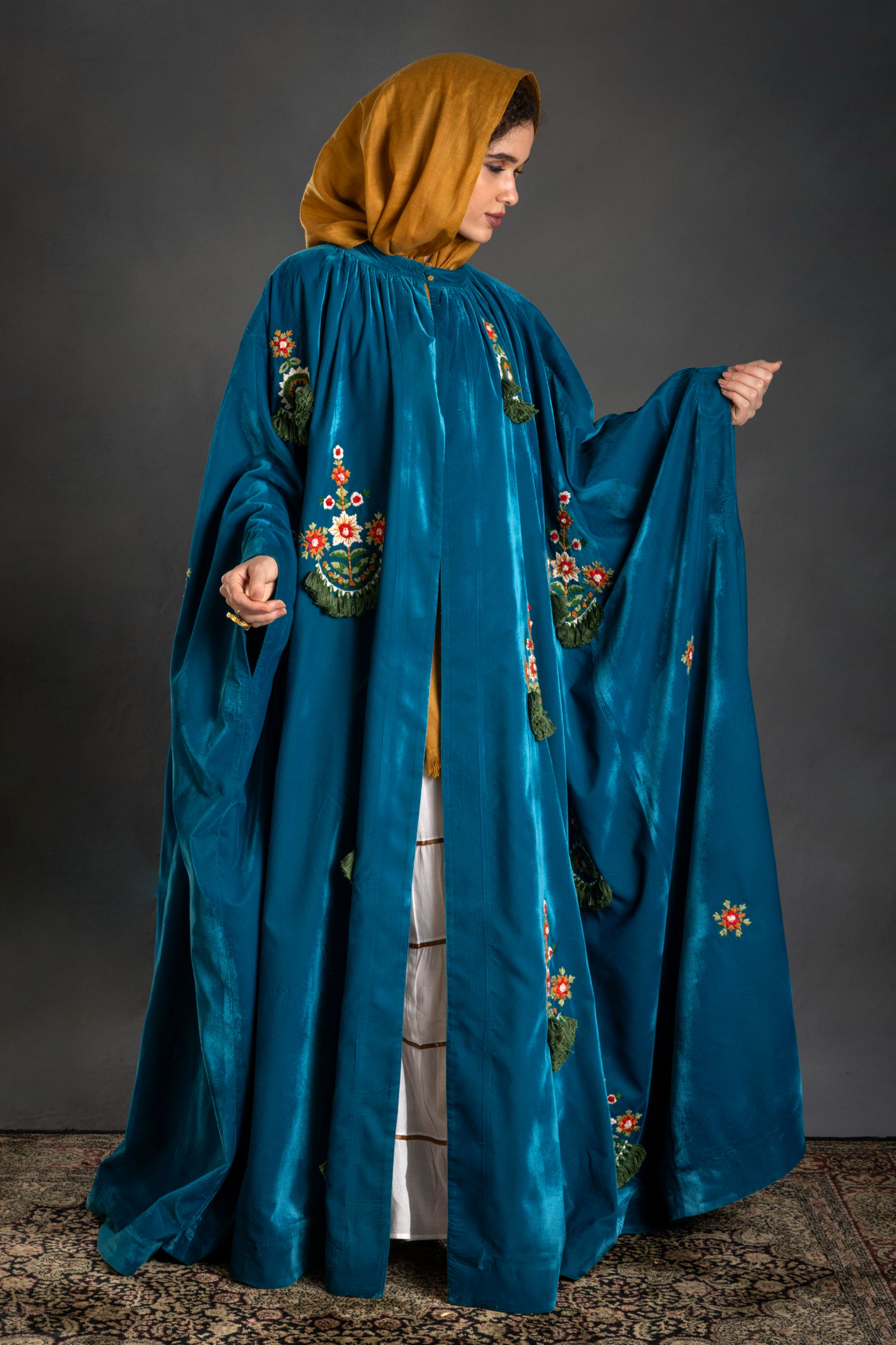 Aasiya Embroidered Cape