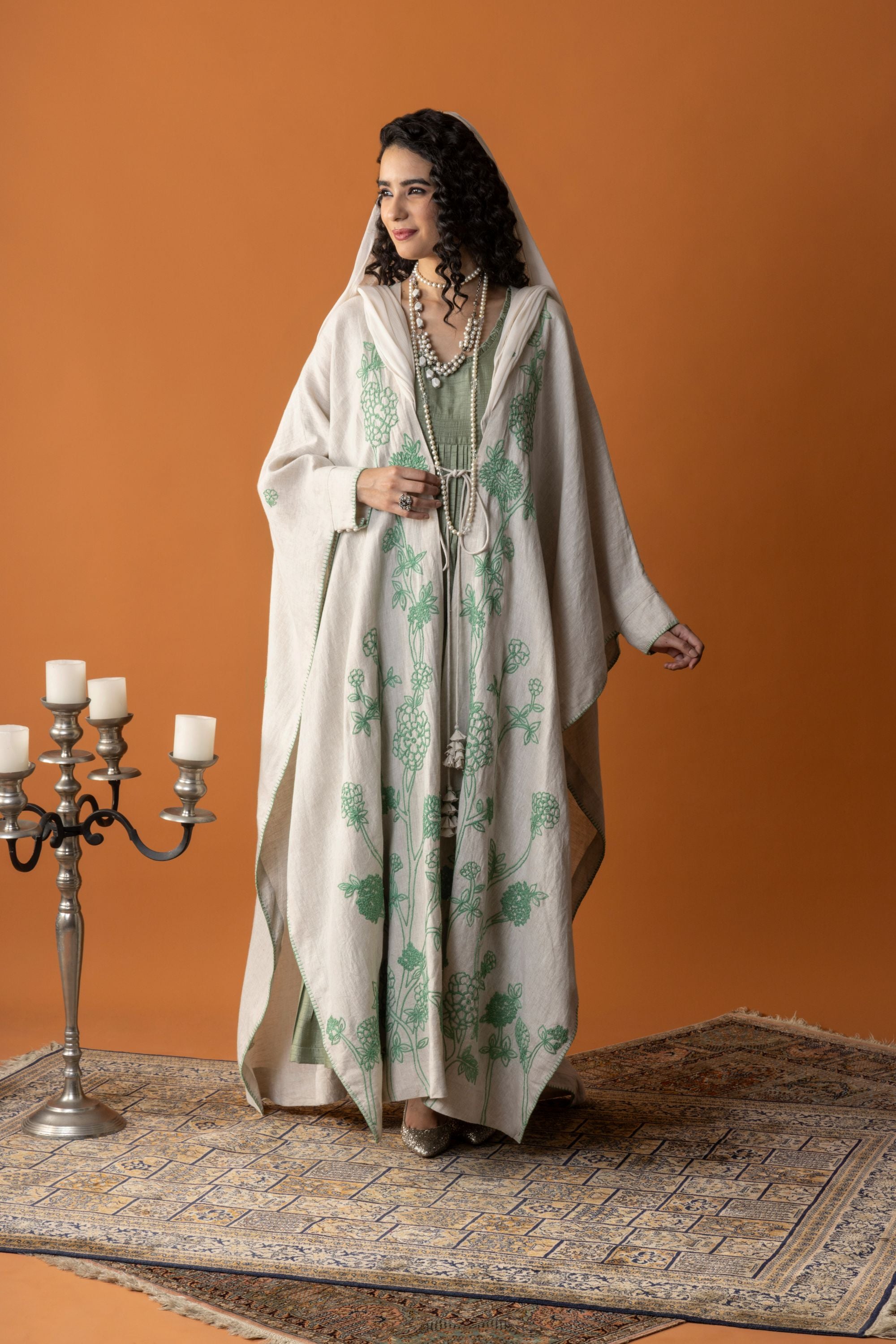 Laleh Embroidered Abaya Cape Set