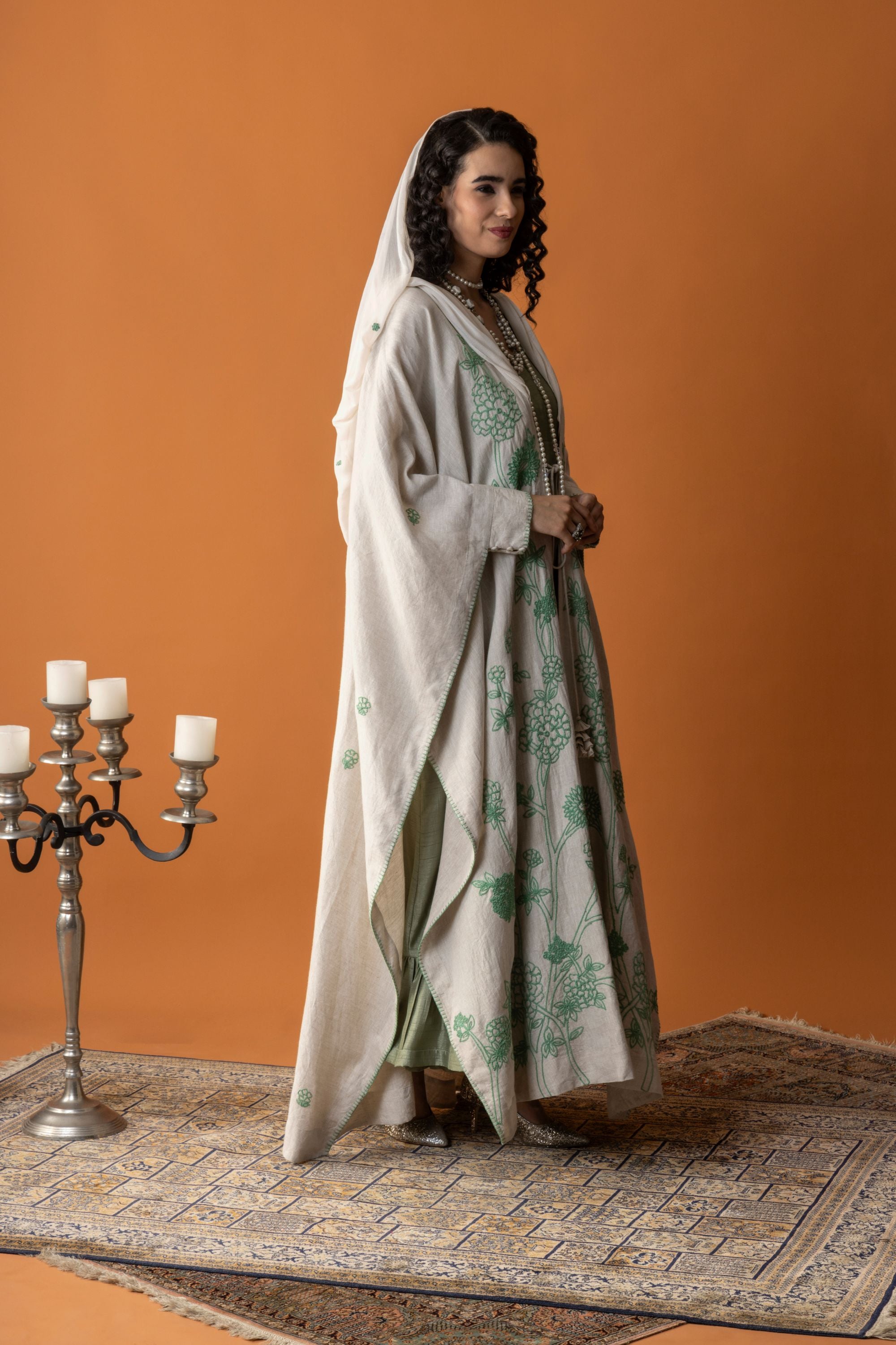 Laleh Embroidered Abaya Cape Set