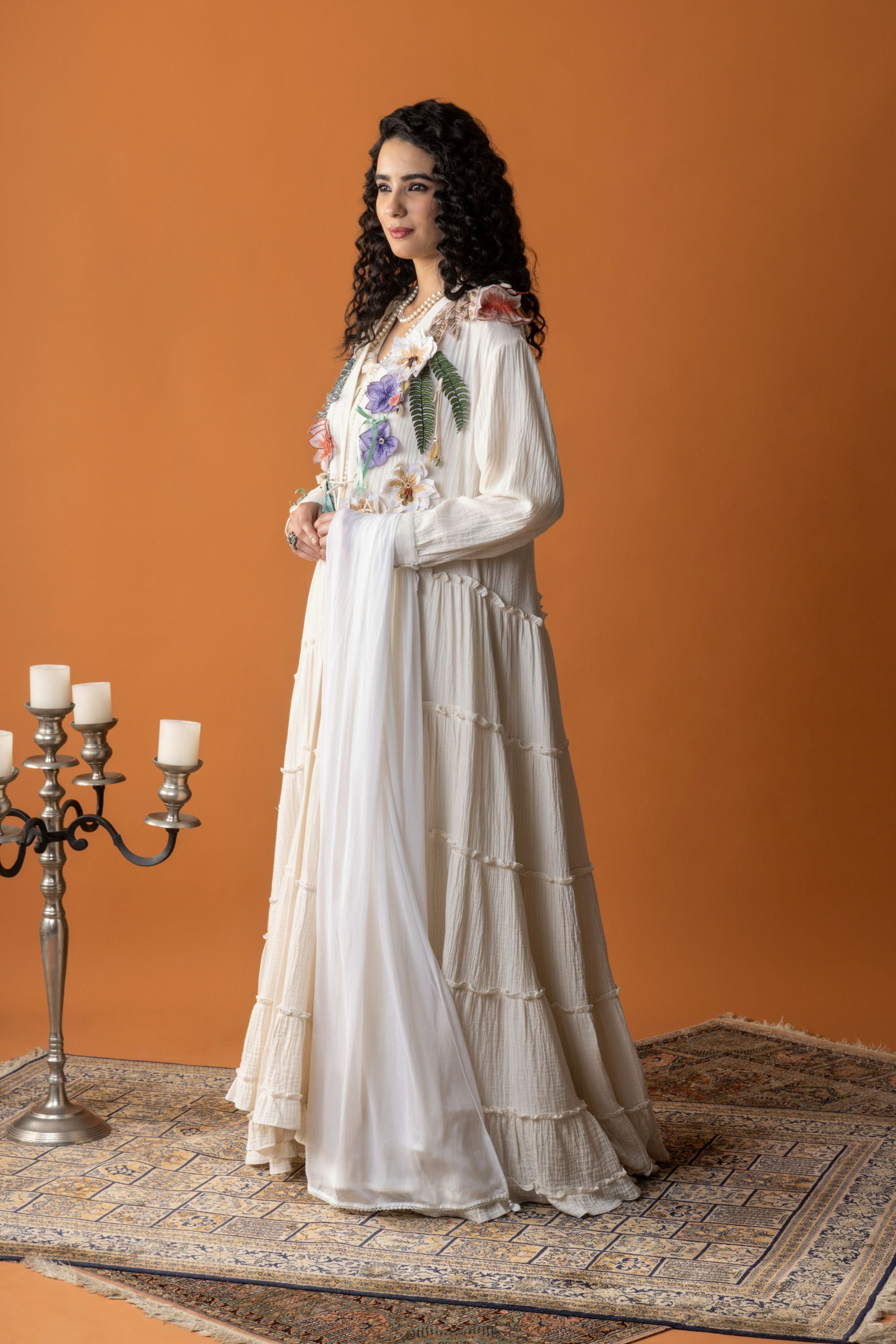 Fala Embroidered Abaya