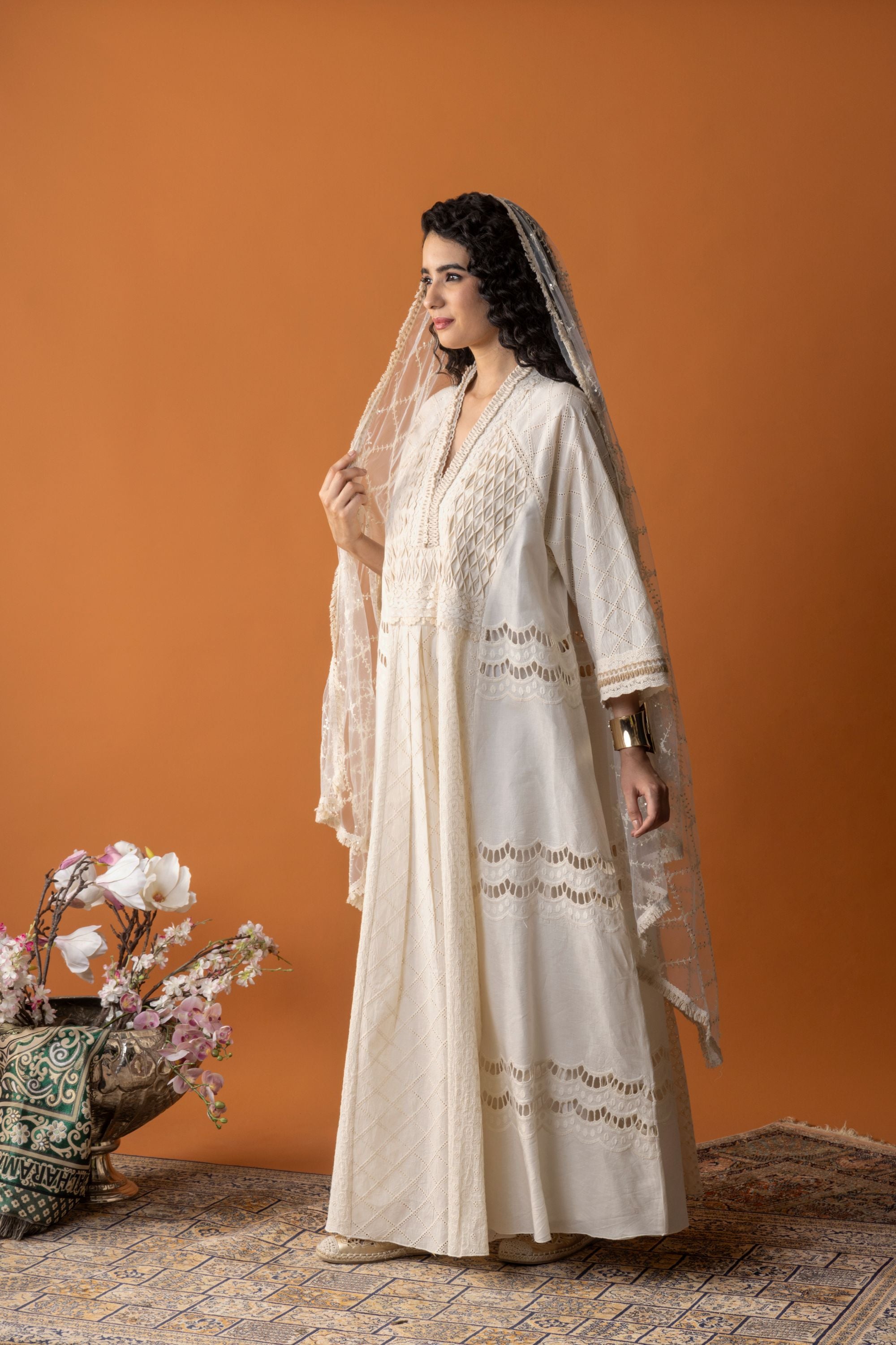 Nazli Embroidered Jalabiya