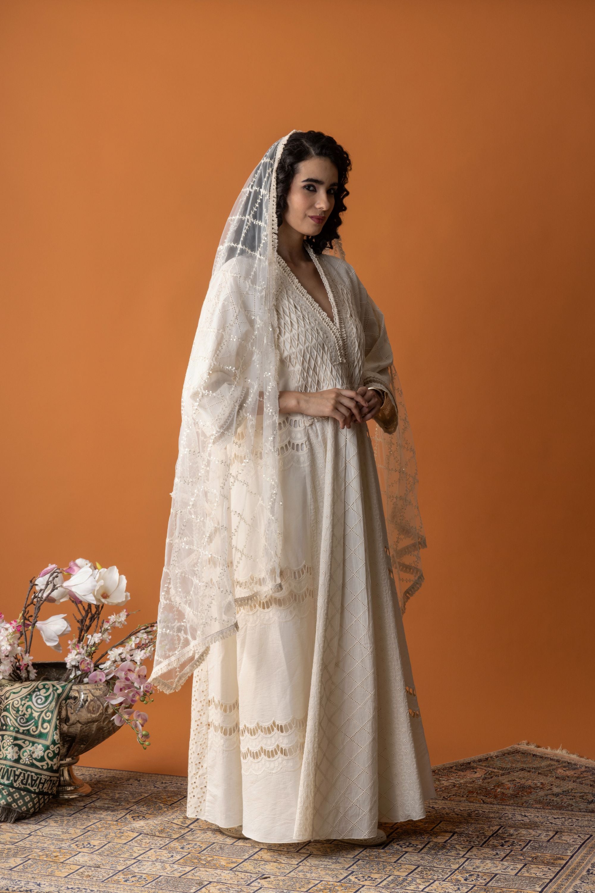 Nazli Embroidered Jalabiya