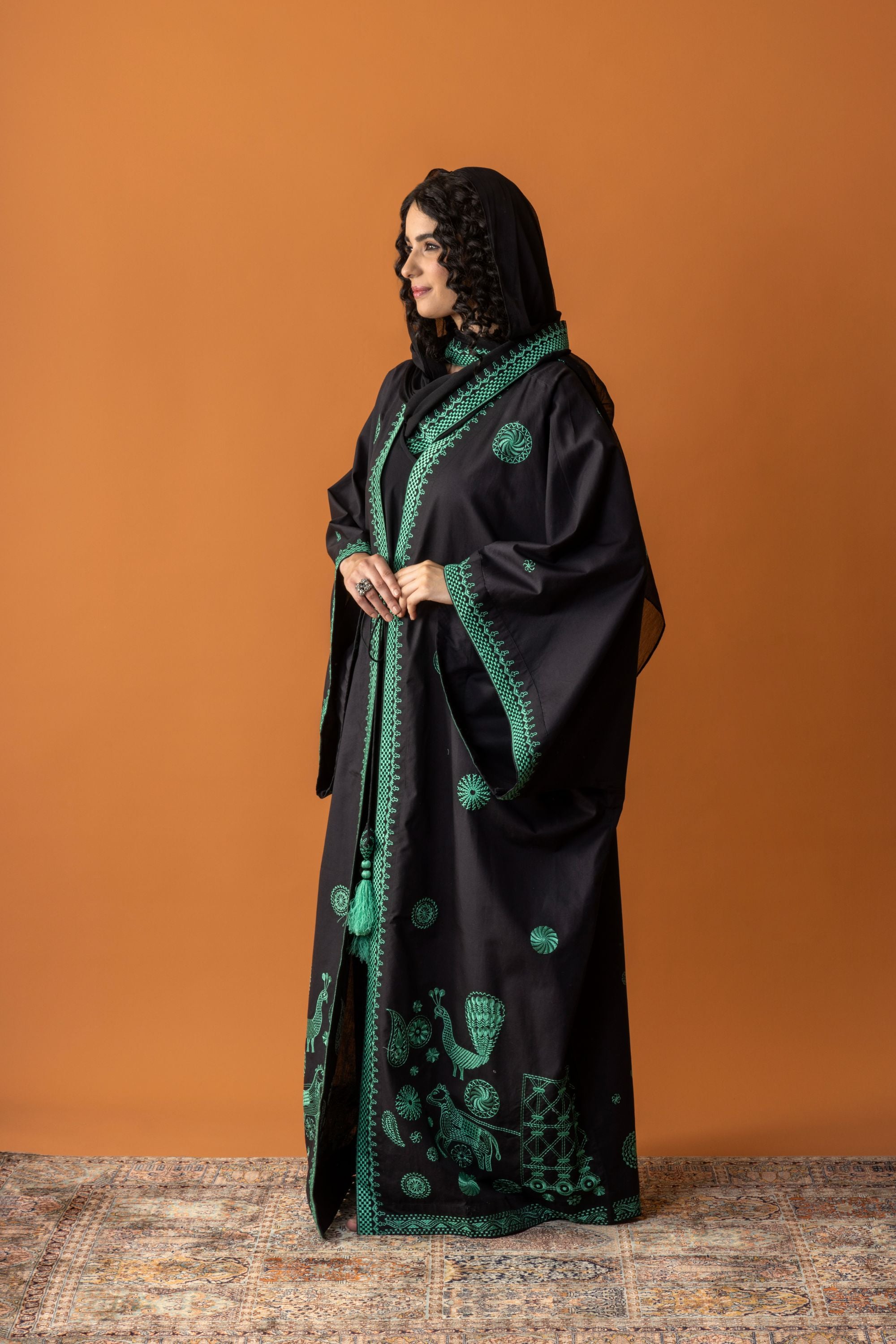 Nafeesa Embroidered Abaya