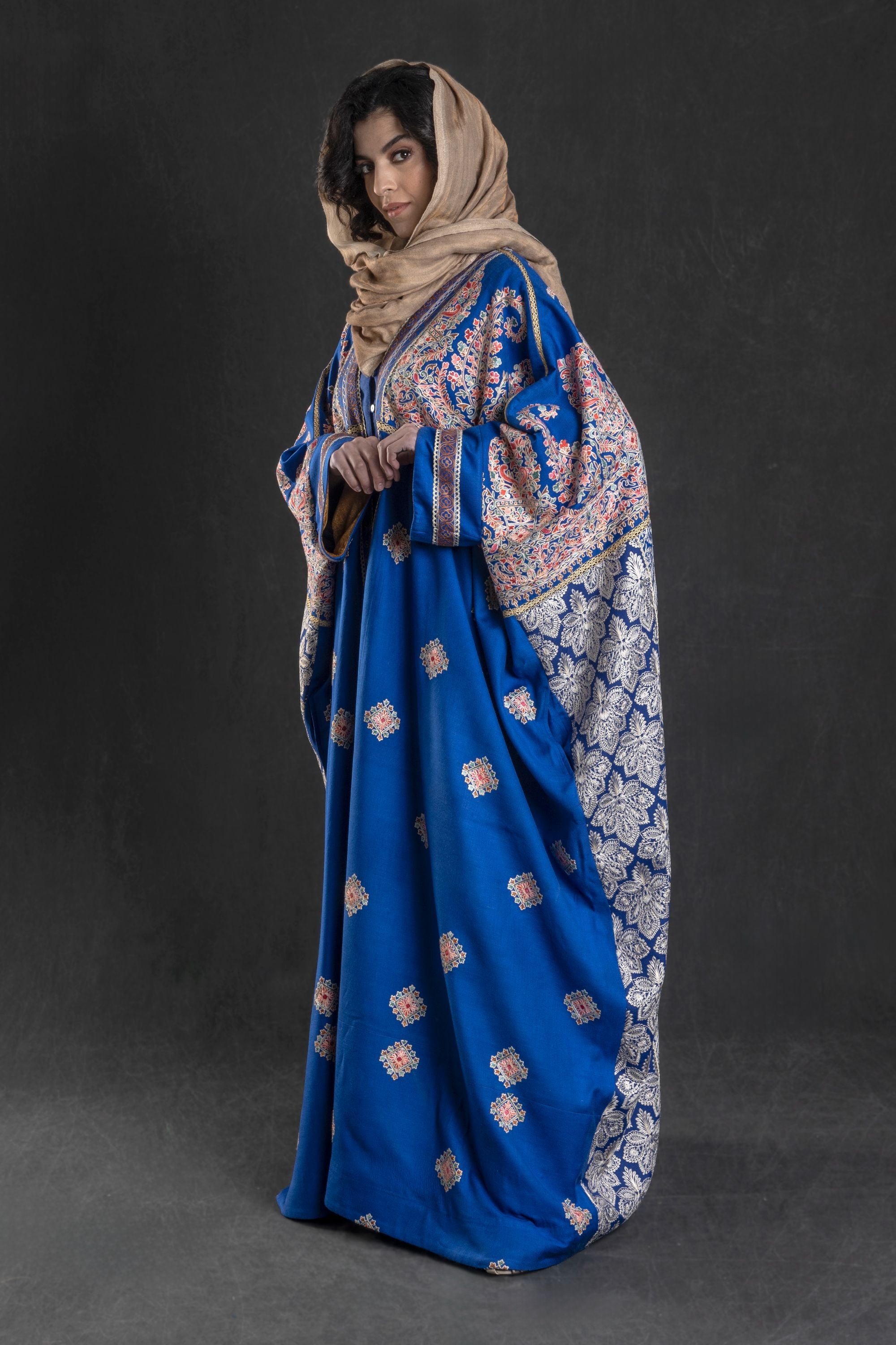 Farida Abaya with Embroidery