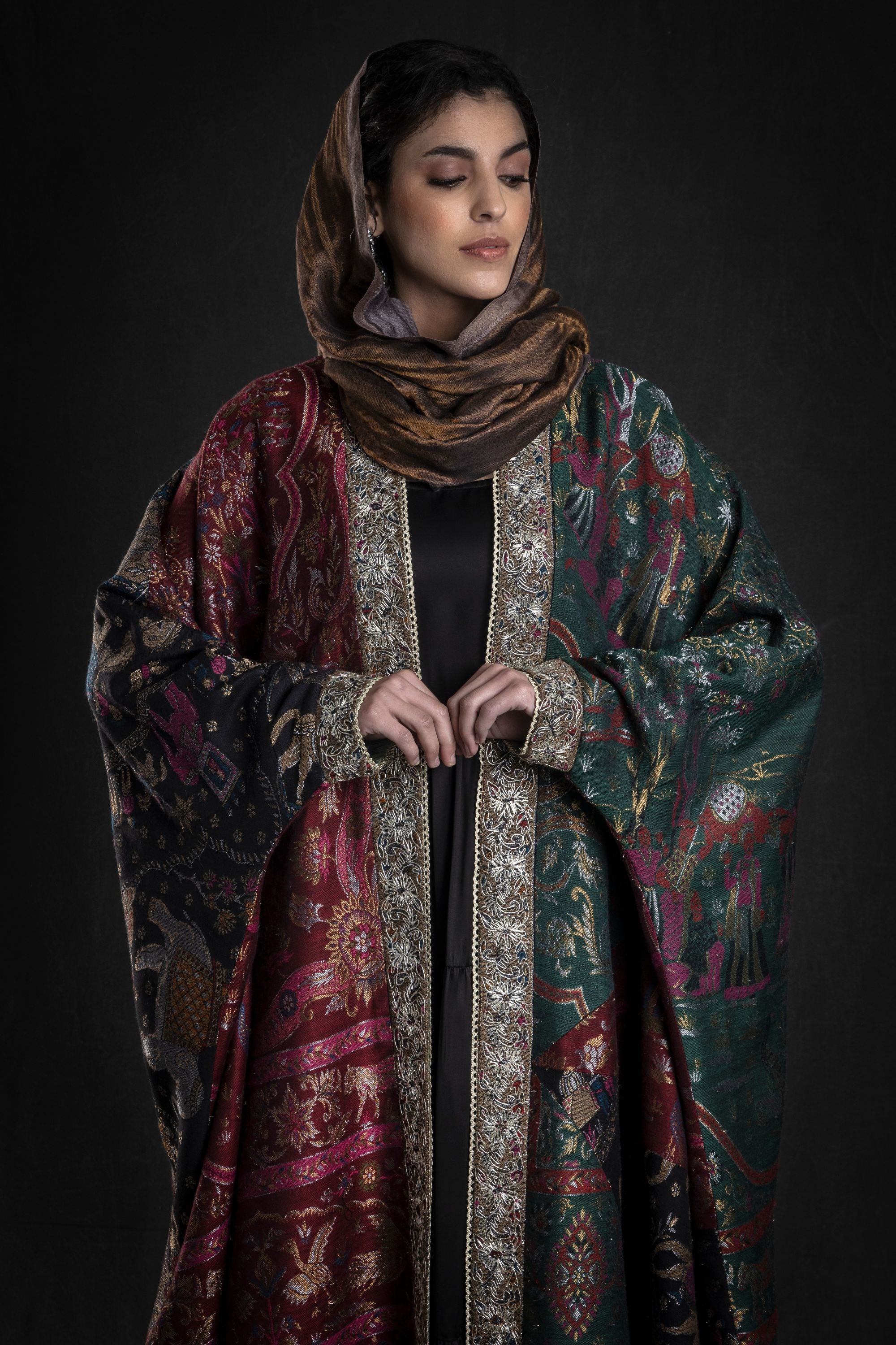 Hosna Abaya with Embroidery