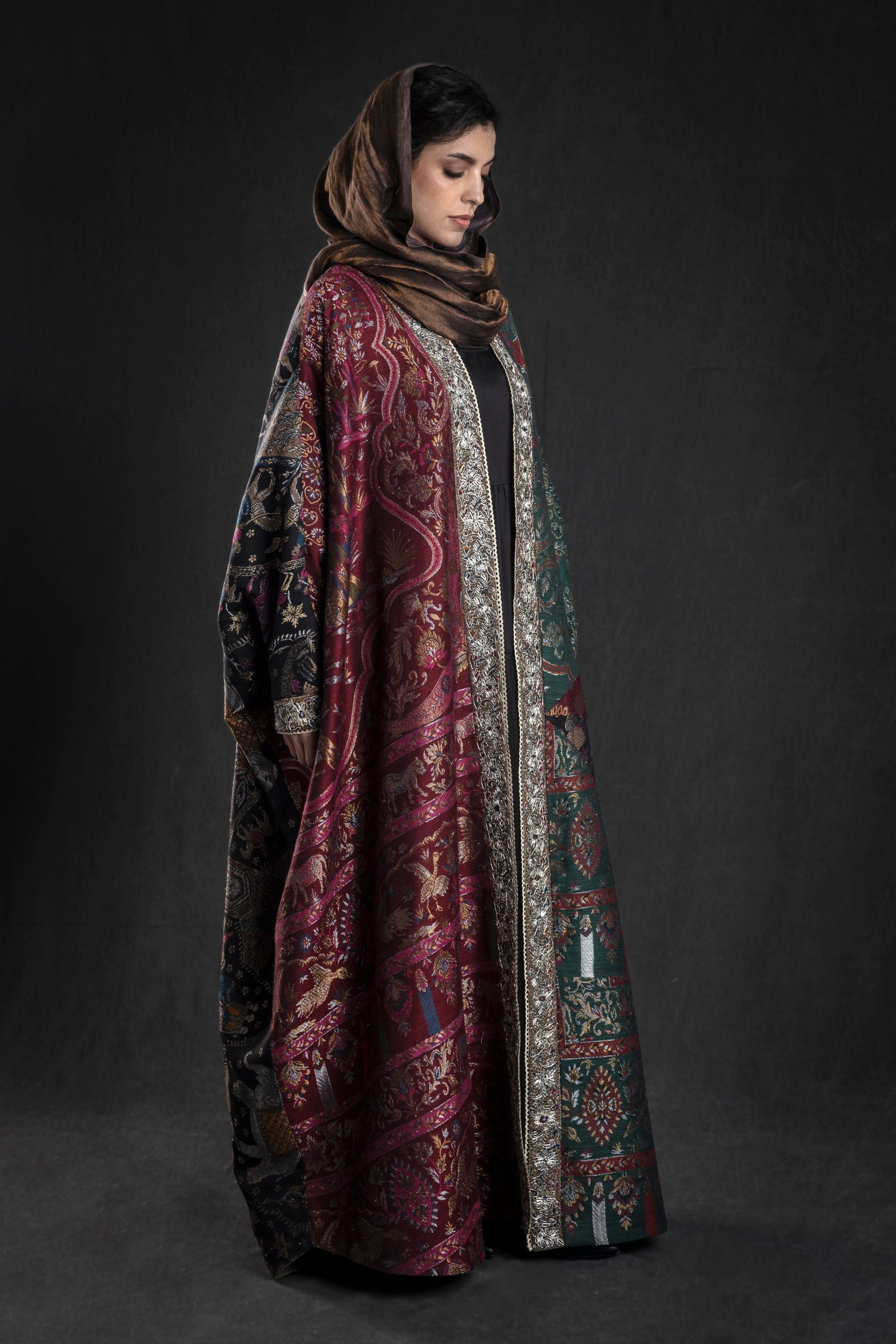 Hosna Abaya with Embroidery