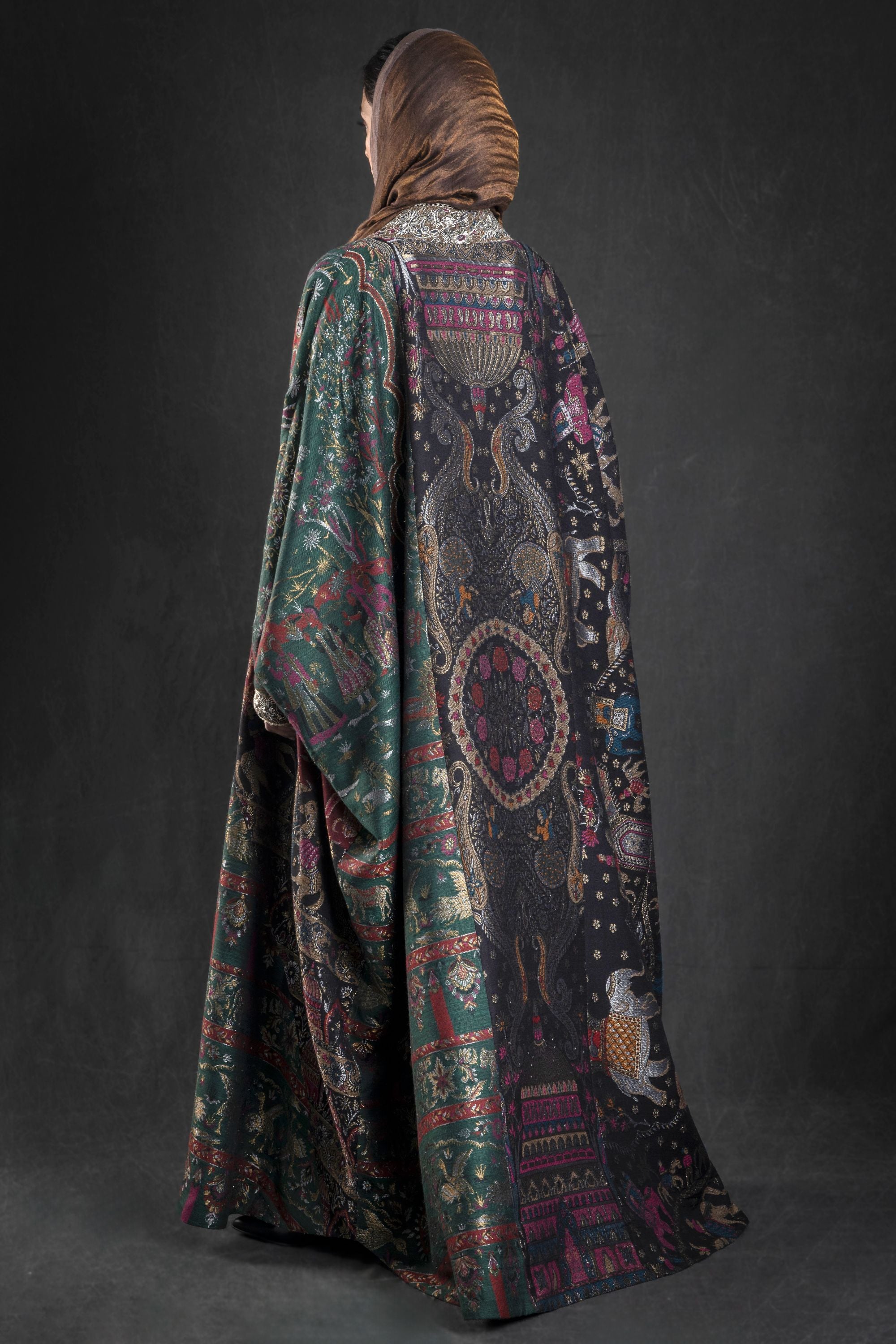 Hosna Abaya with Embroidery