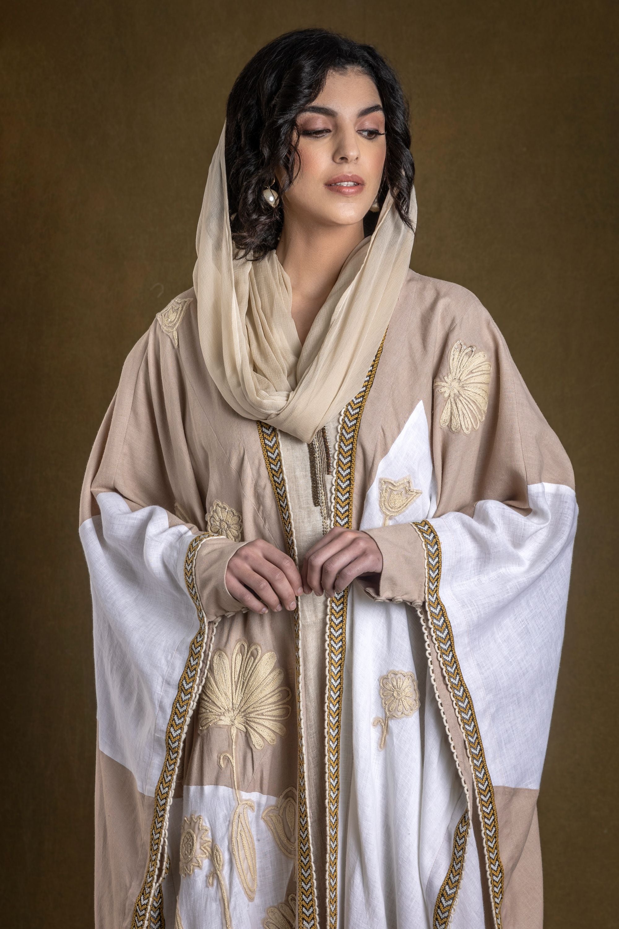 Lina Abaya Cape with Embroidery