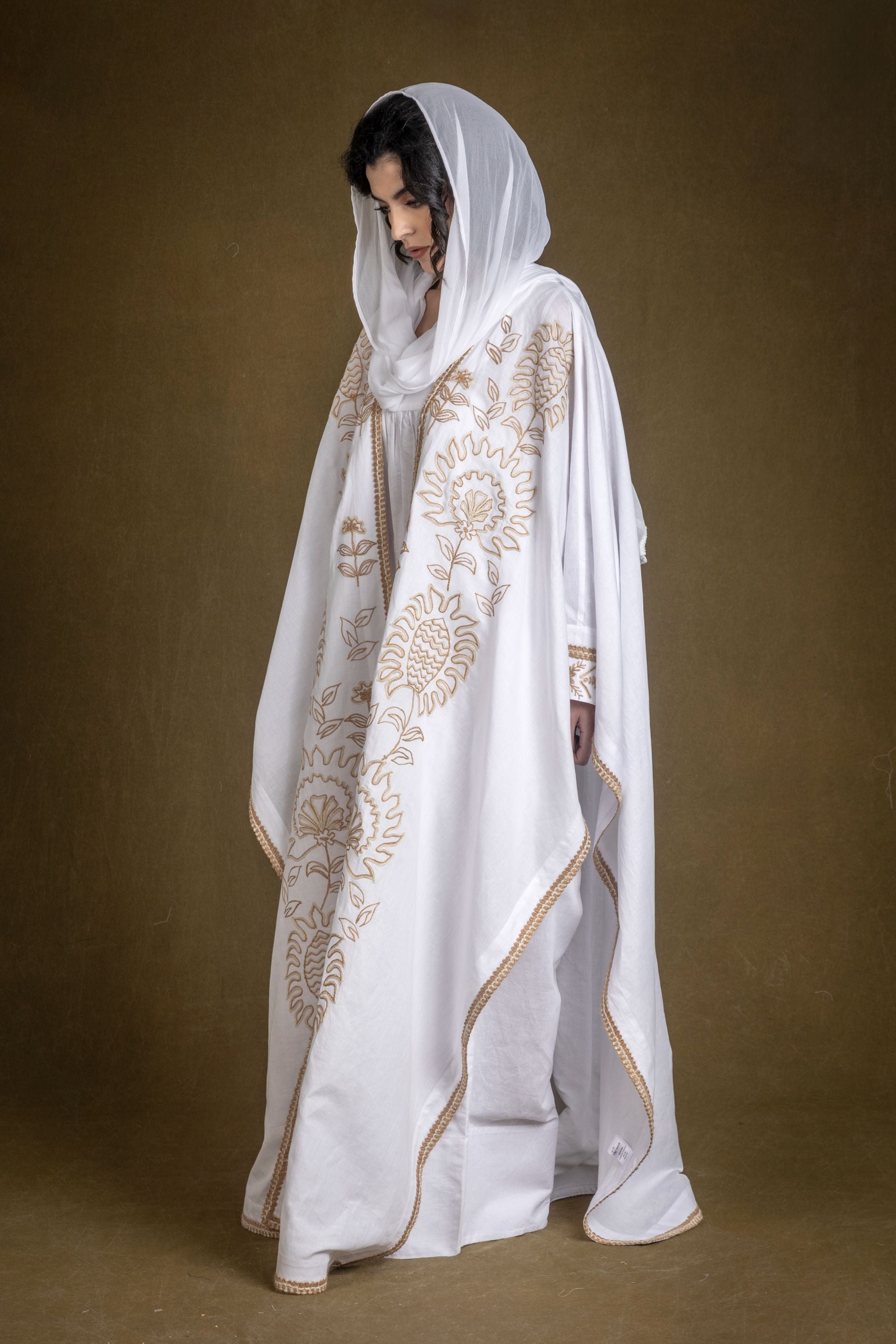 Marwa Abaya Cape with Embroidery