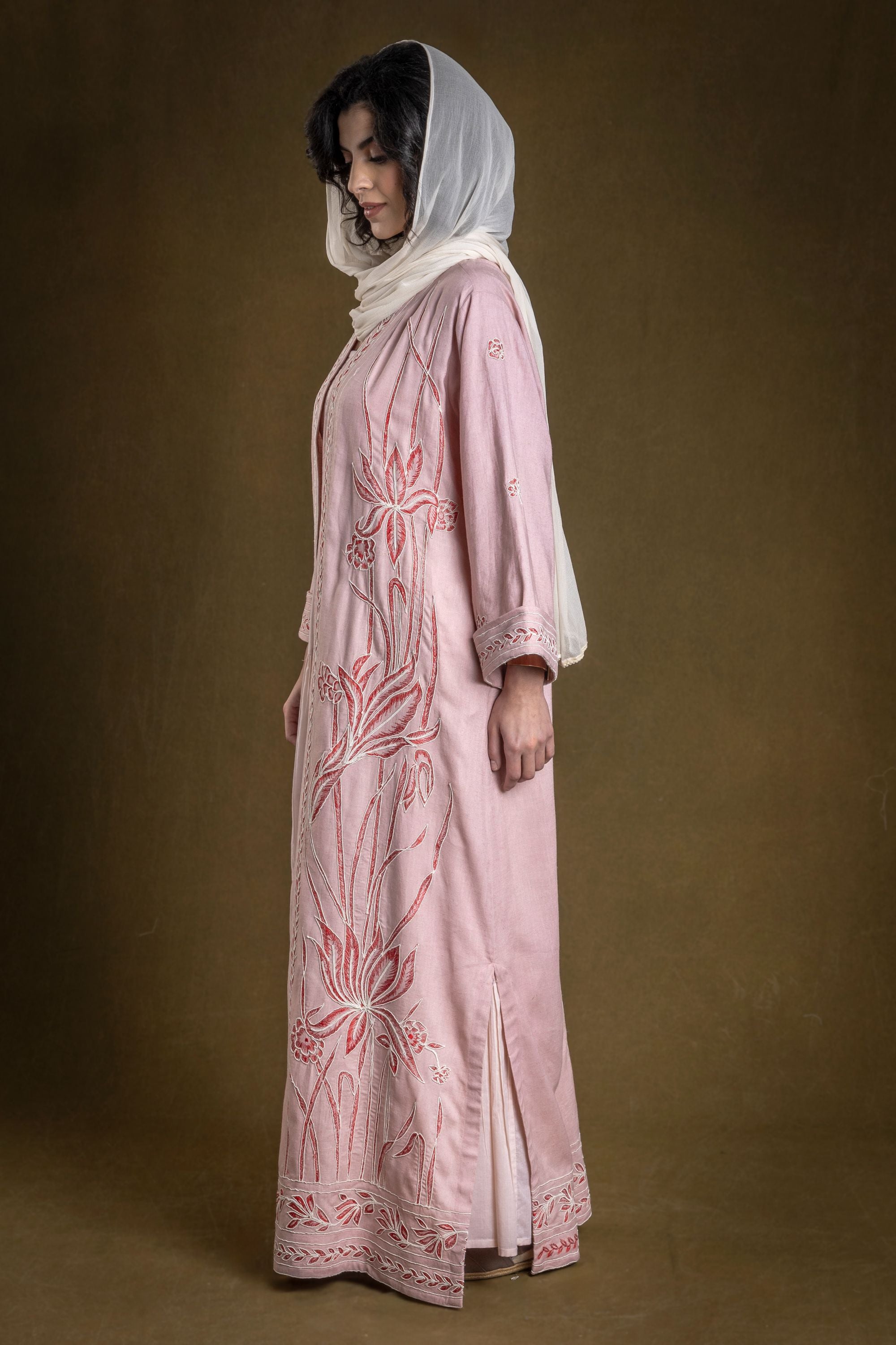 Marzia Abaya with Embroidery