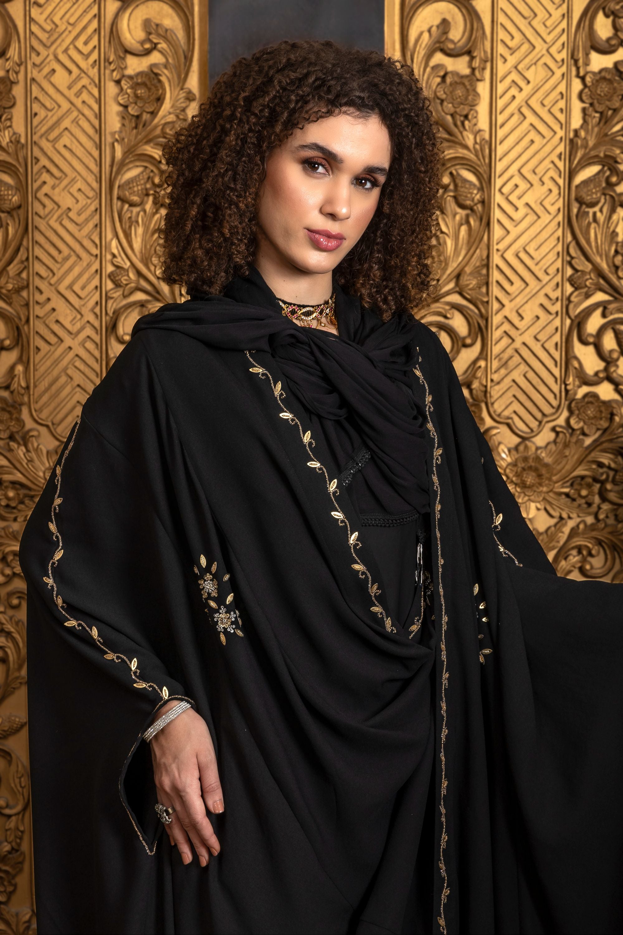 Darya Embroidered Abaya with Sheila