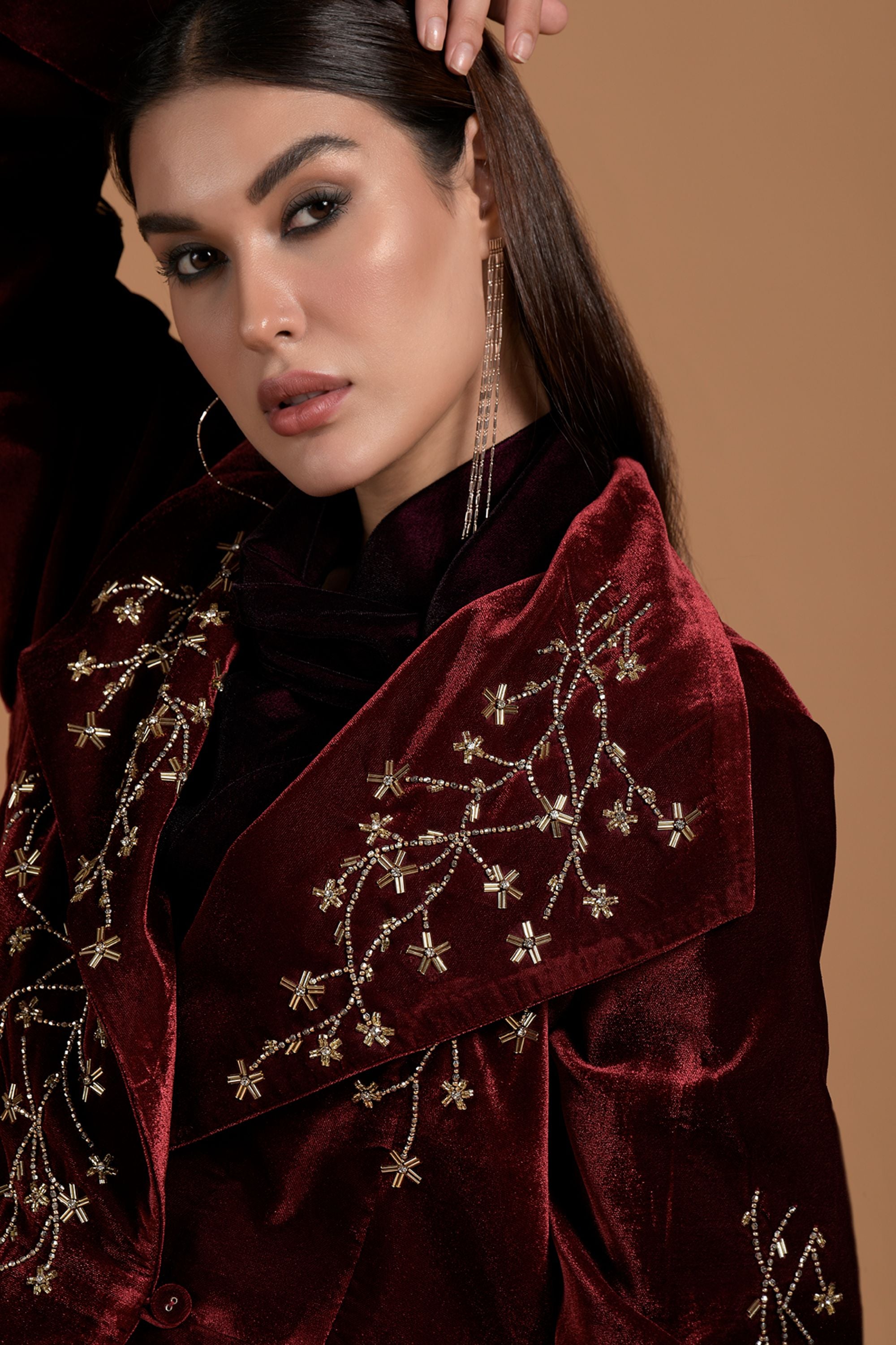 Mahira Embellished Bisht Abaya