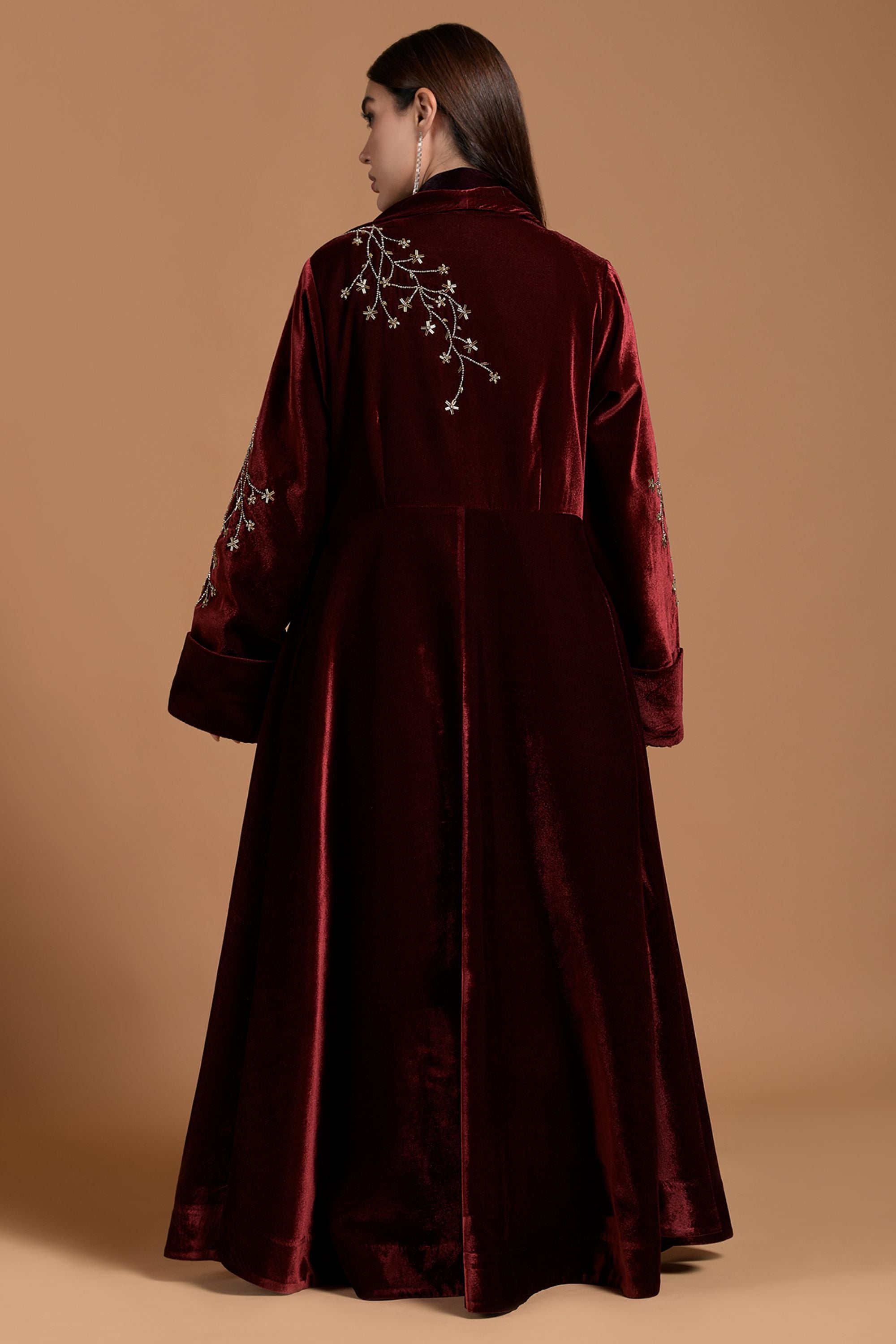 Mahira Embellished Bisht Abaya