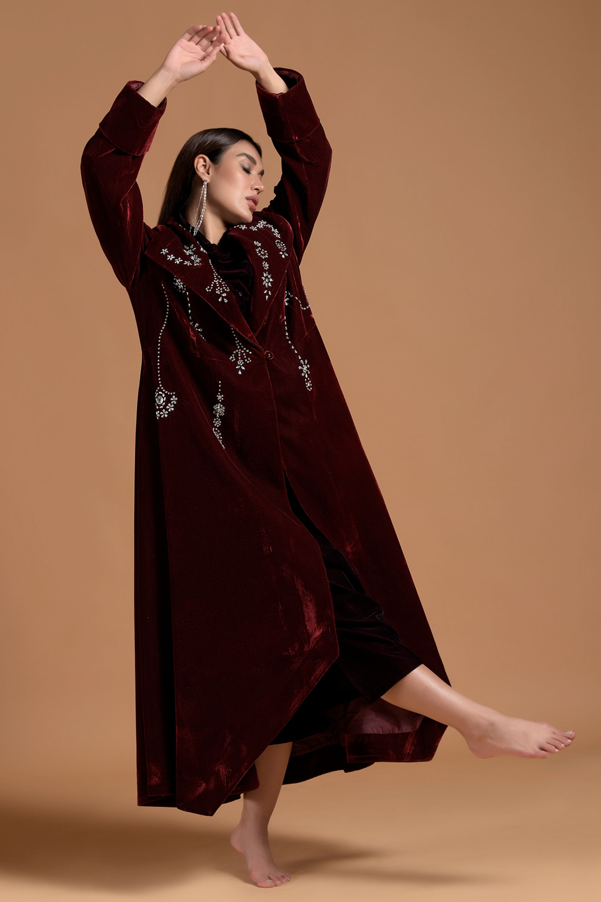 Aiza Embellished Bisht Abaya