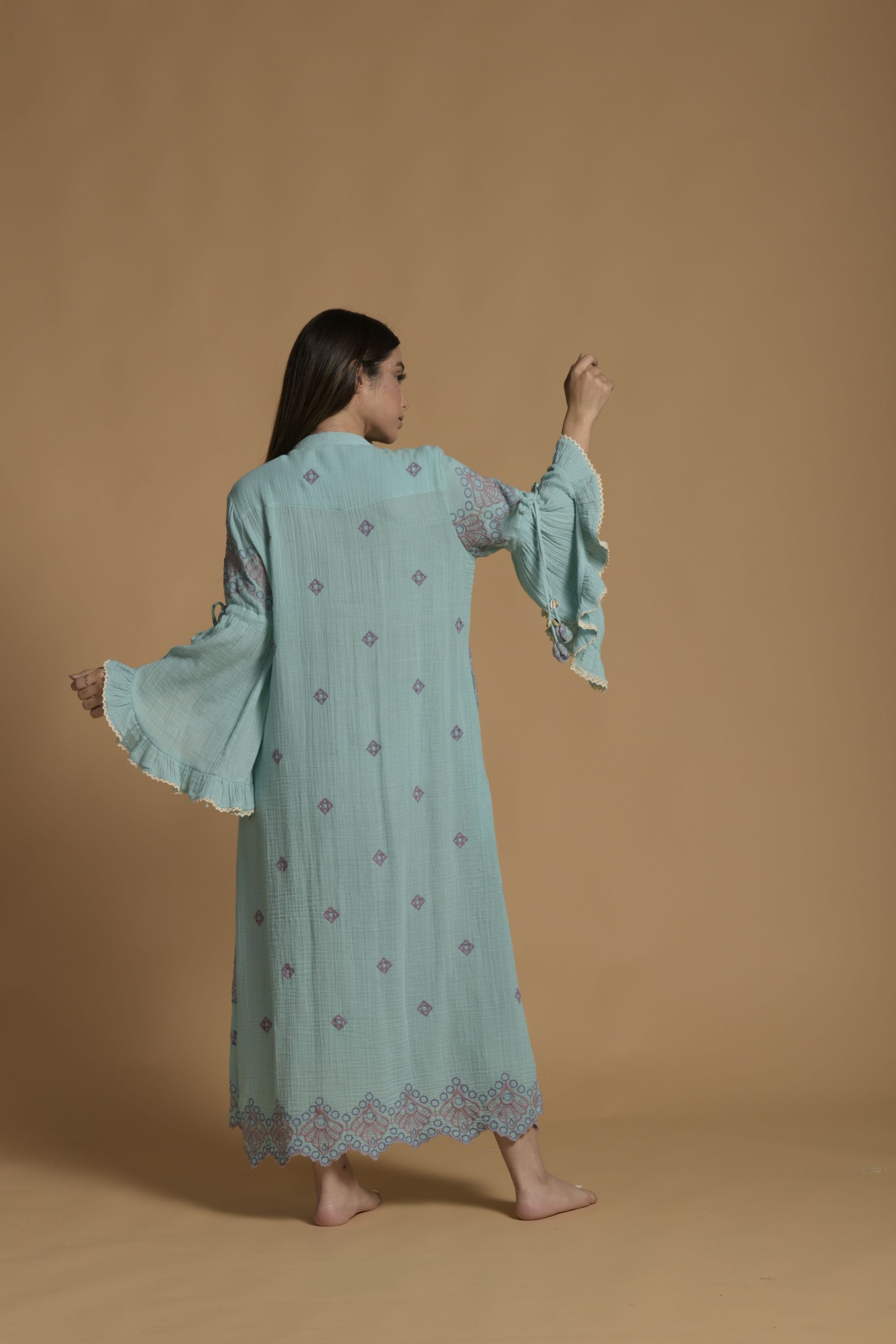 Anam Embroidered Jalabiya