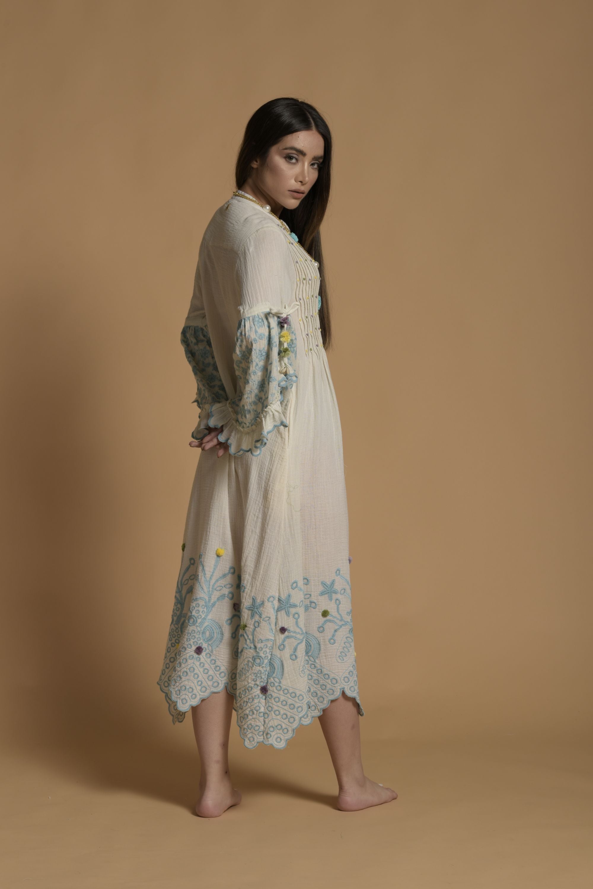 Fiza Embroidered Jalabiya