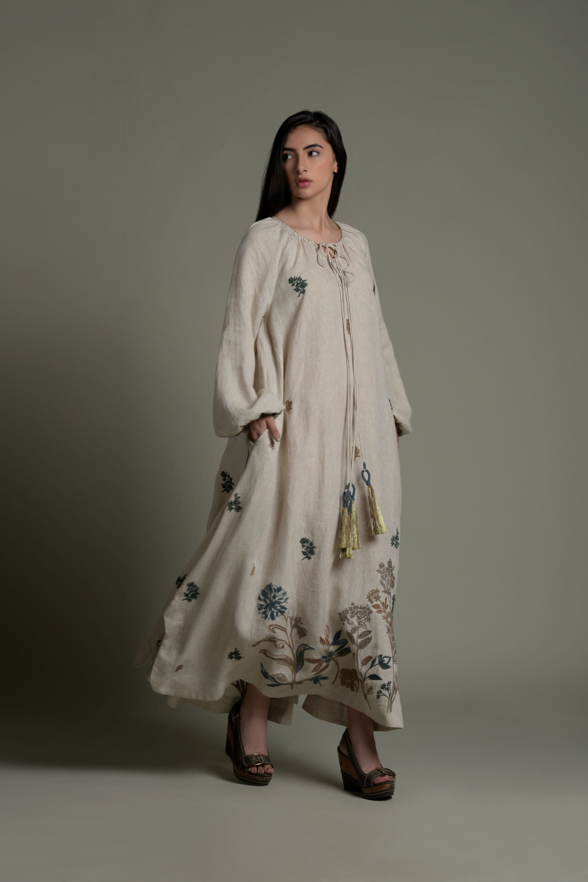 Parveen Embroidered Long Jalabiya