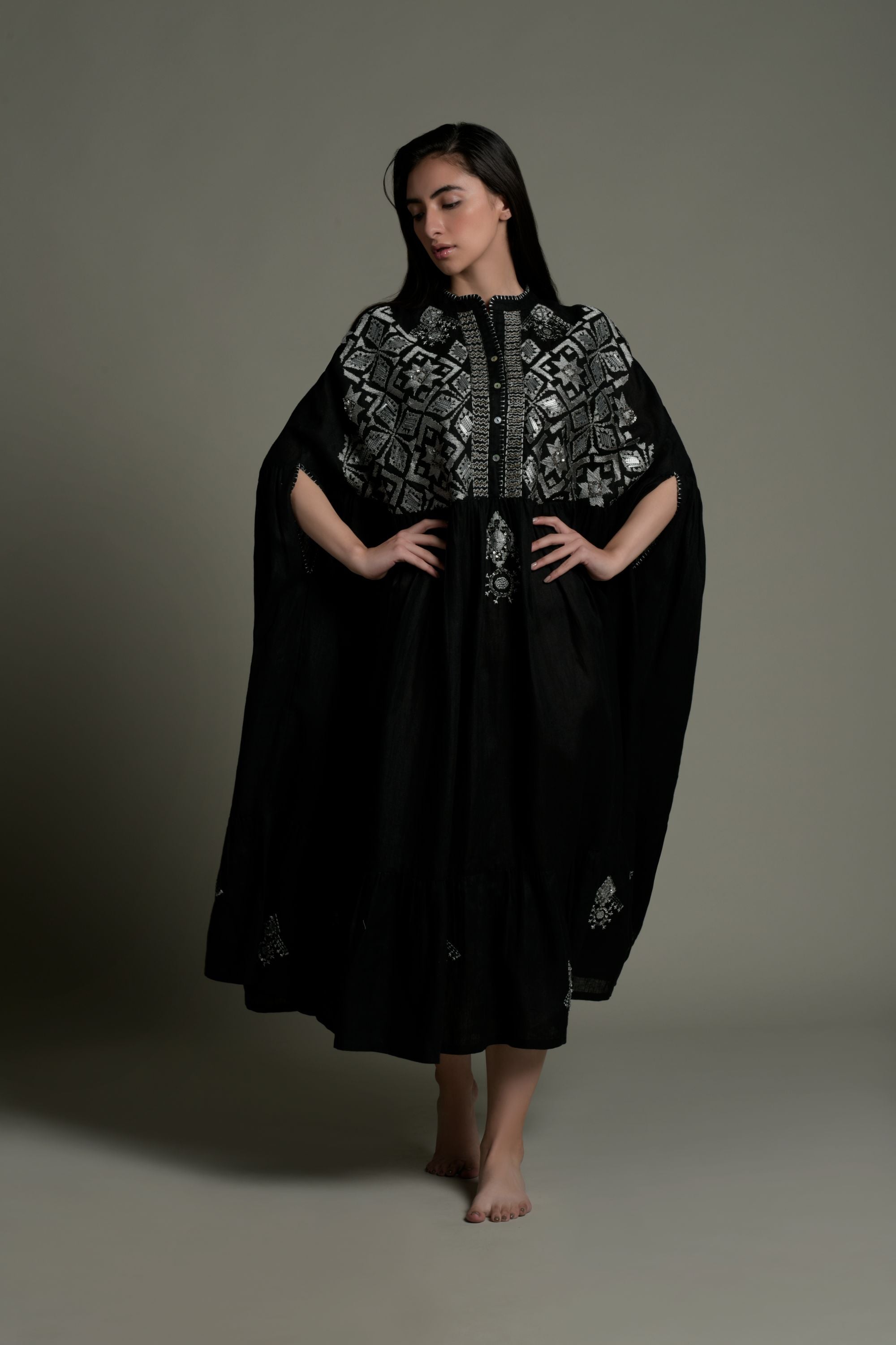 Shabana Embellished & Embroidered Jalabiya Cape