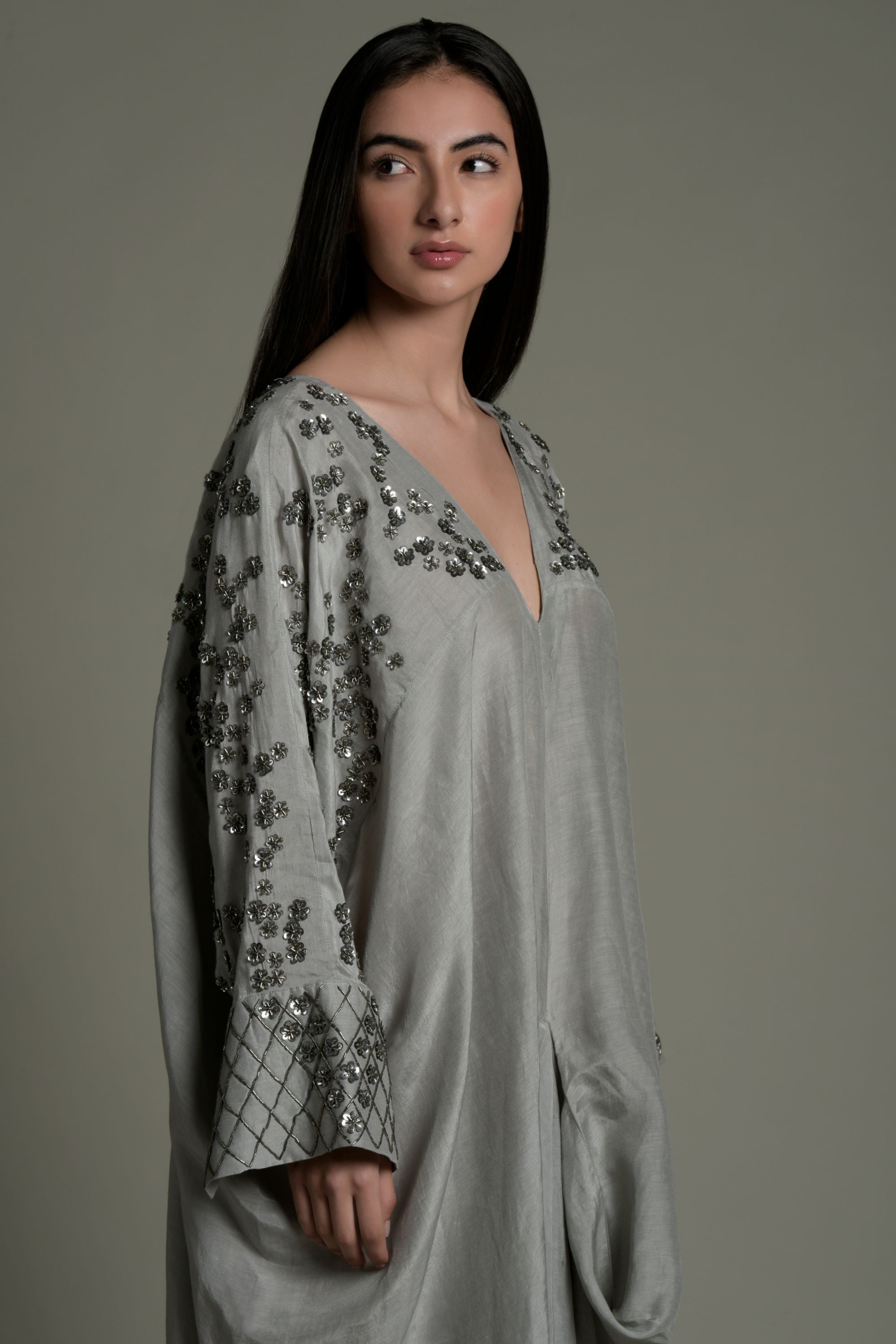 Saira Embellished Jalabiya with Inner Cotton Cami