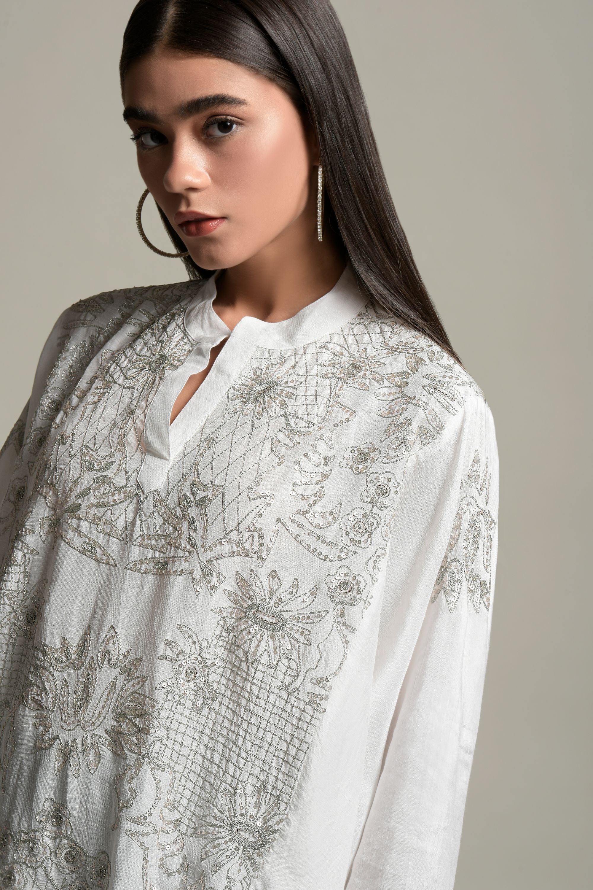 Nasira Embellished & Embroidered Jalabiya with Inner Cotton Cami