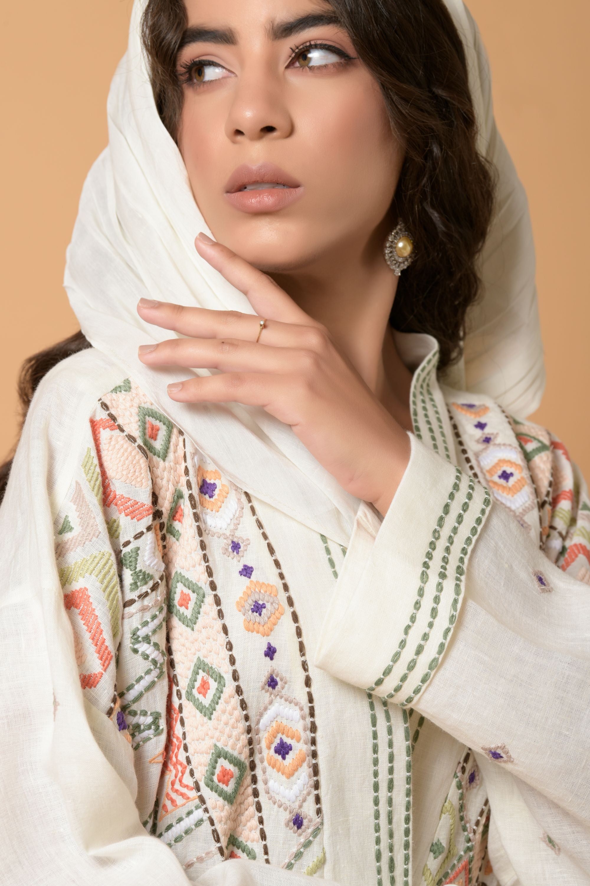 Maheen Handasiy Abaya