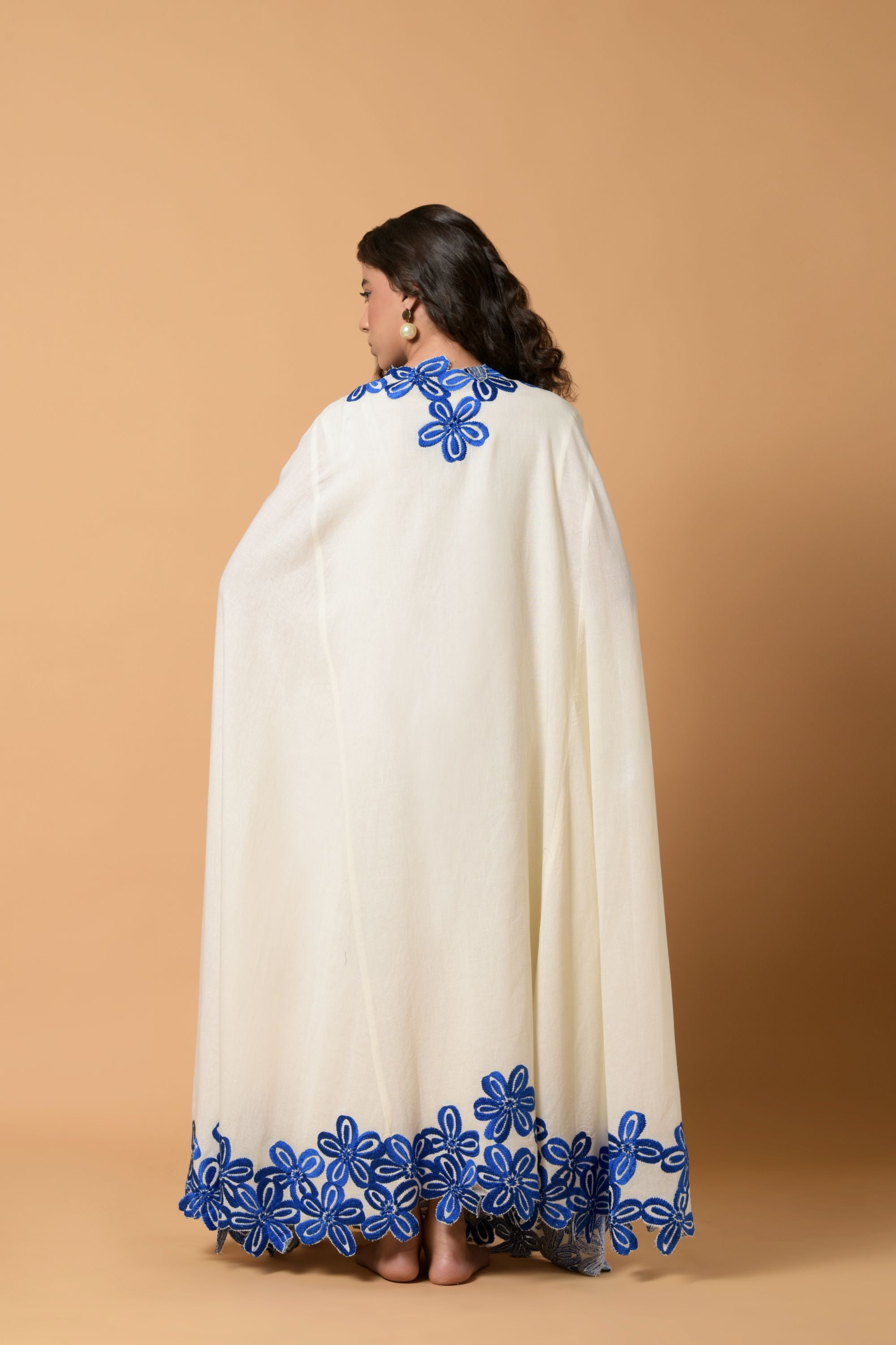 Zubera Azure Cape