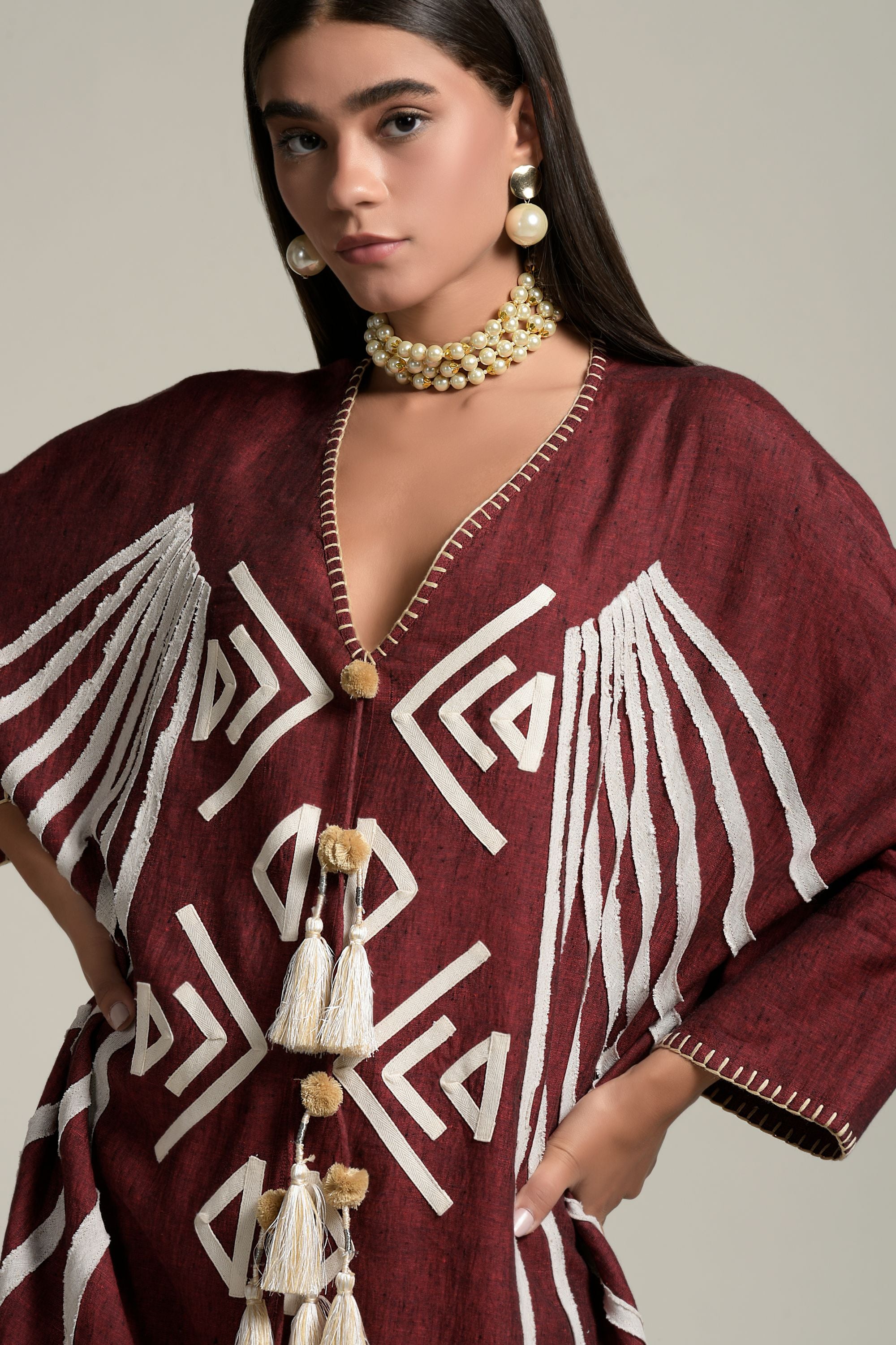 Raaida Applique Jalabiya with Tassels