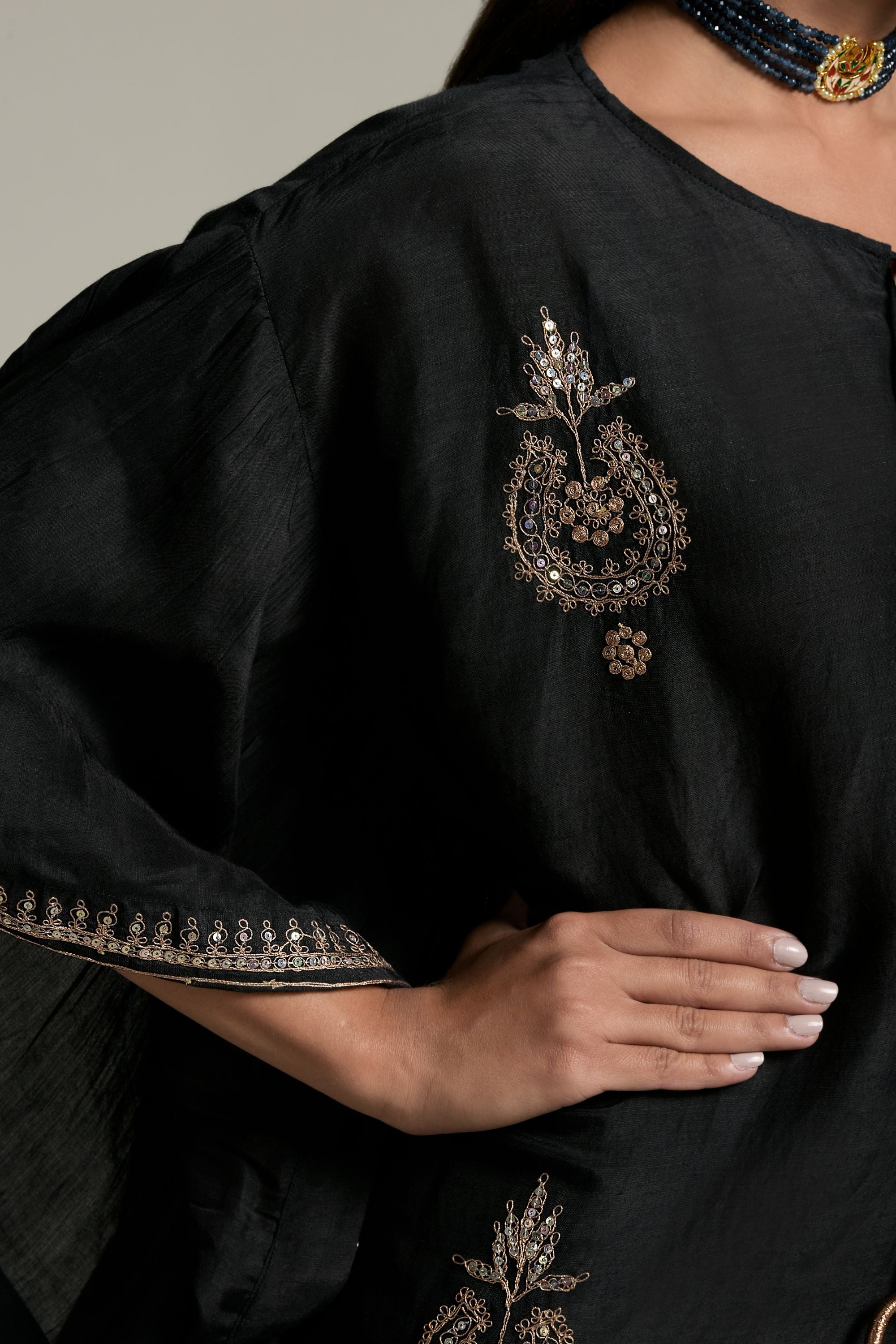 Sayra Embellished & Embroidered Jalabiya With Inner Cotton Cami