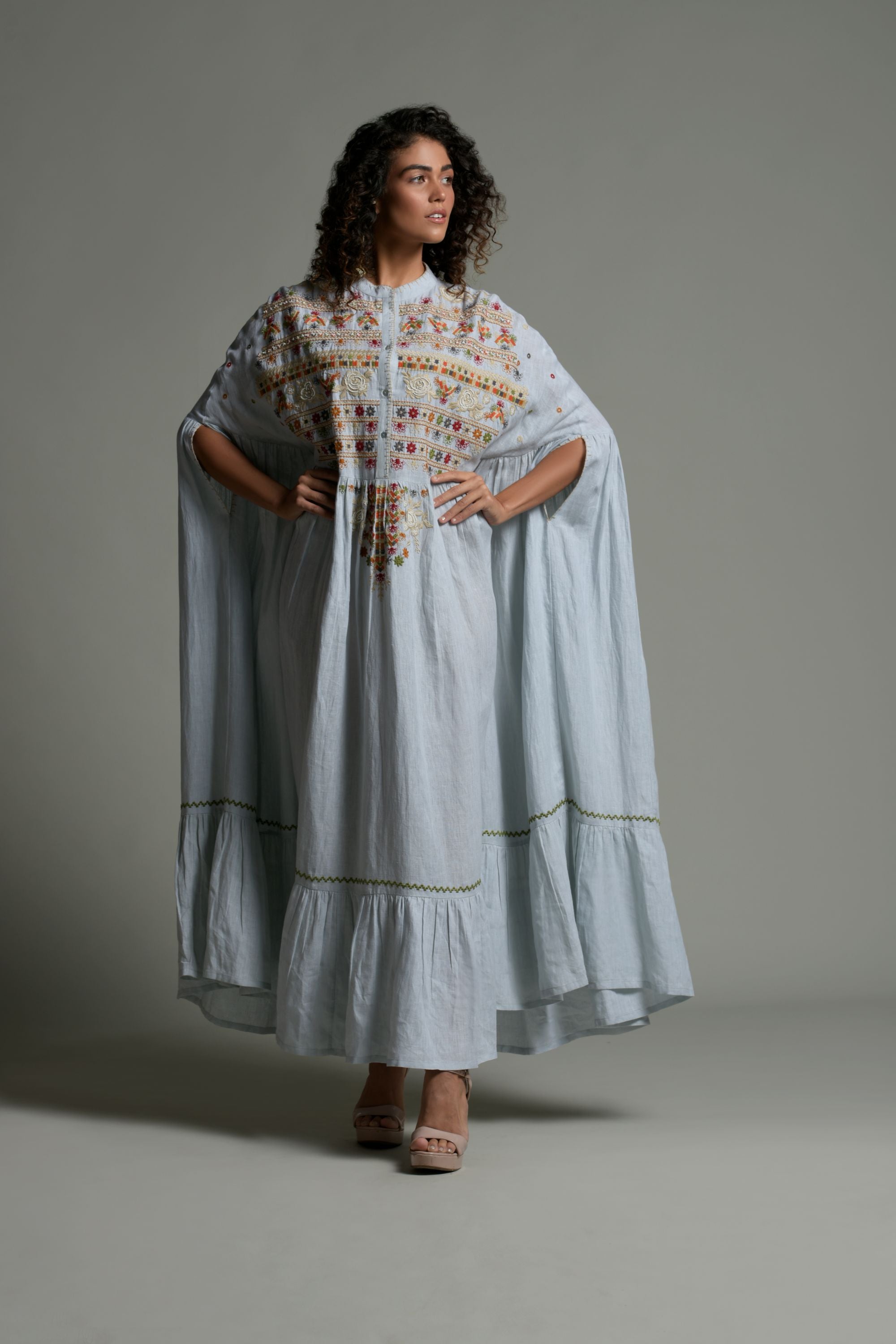 Saaedah Embellished & Embroidered Jalabiya Cape