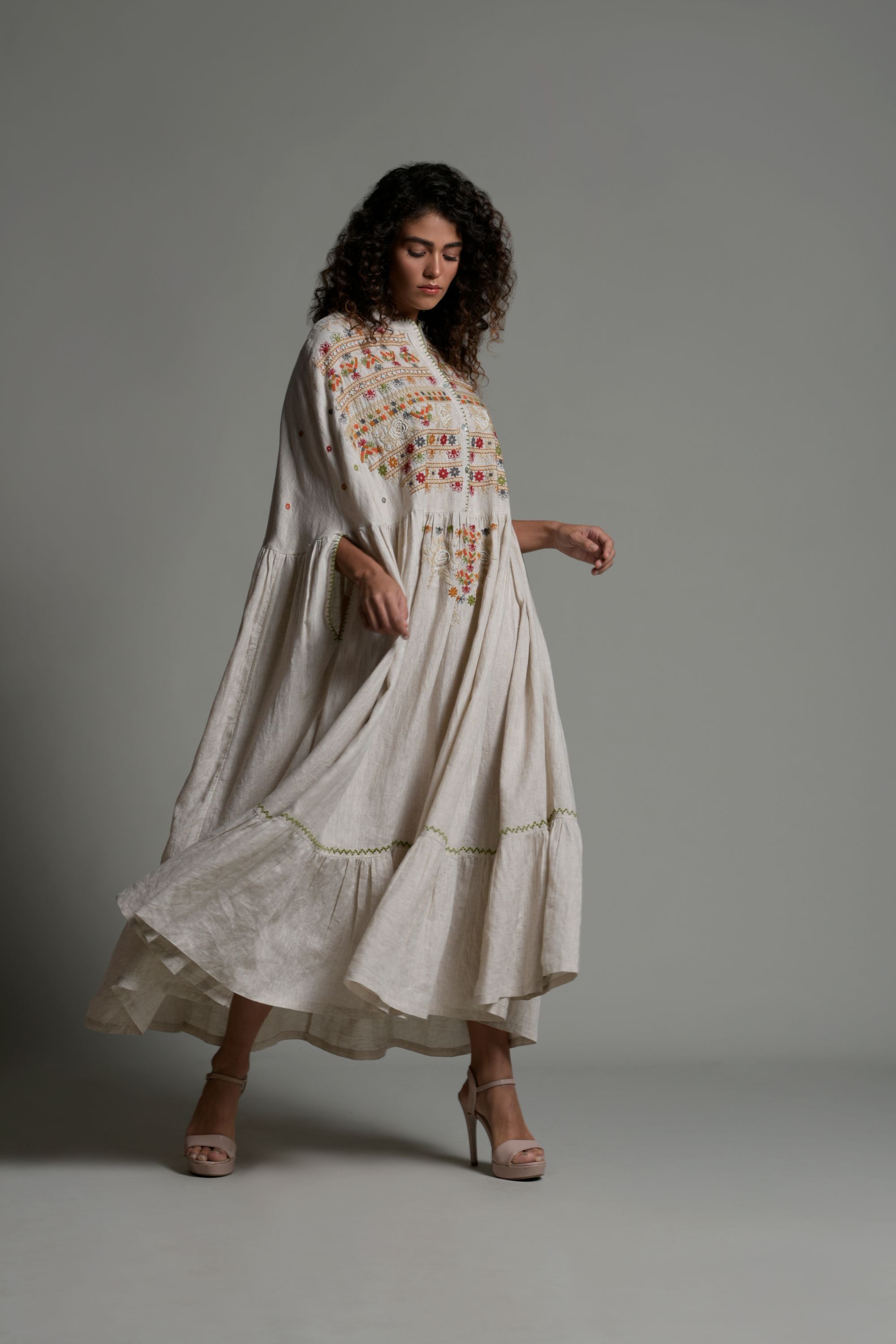 Sabreen Embellished & Embroidered Jalabiya Cape