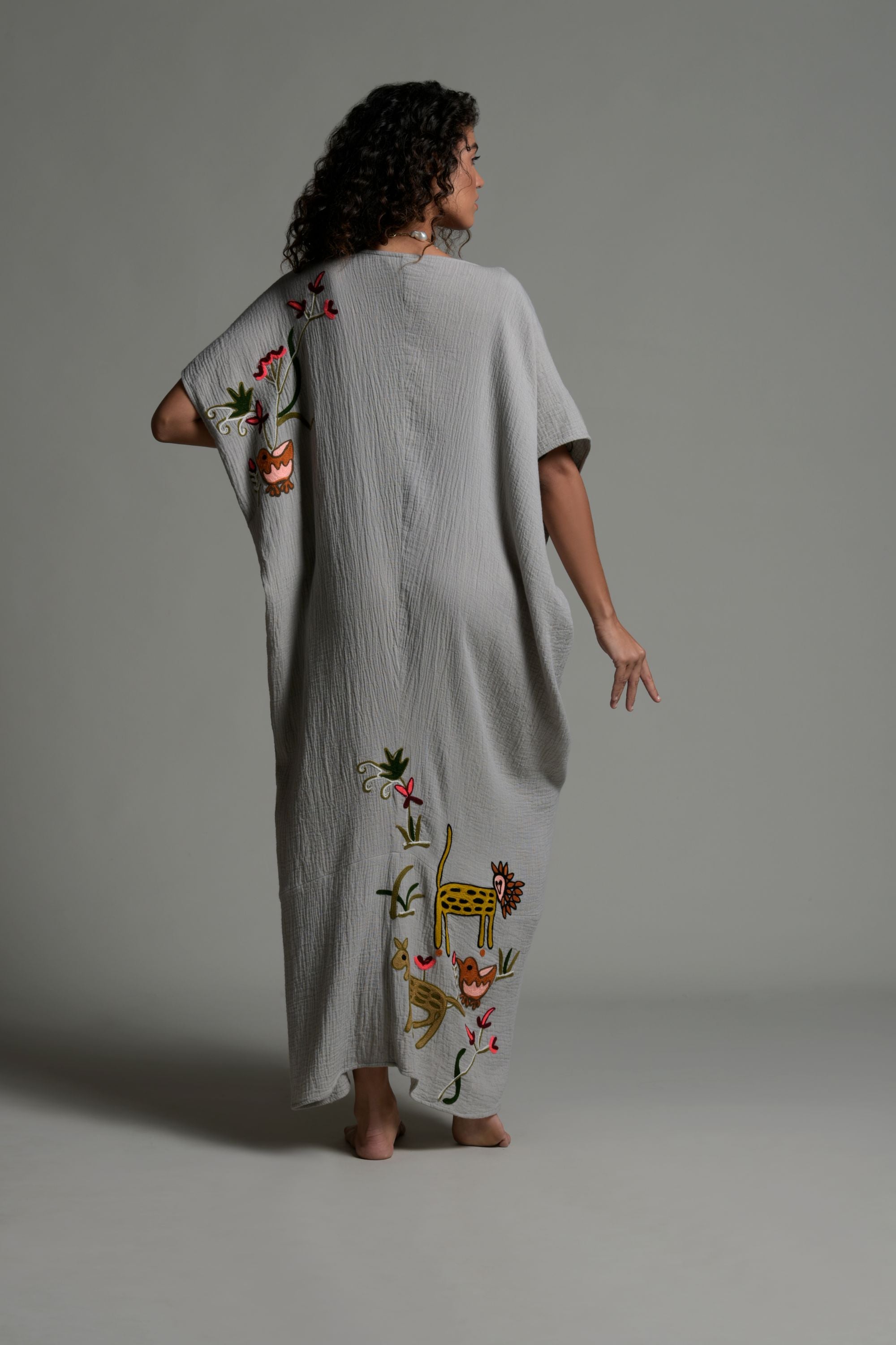 Kareema Embroidered Mid-Length Jalabiya