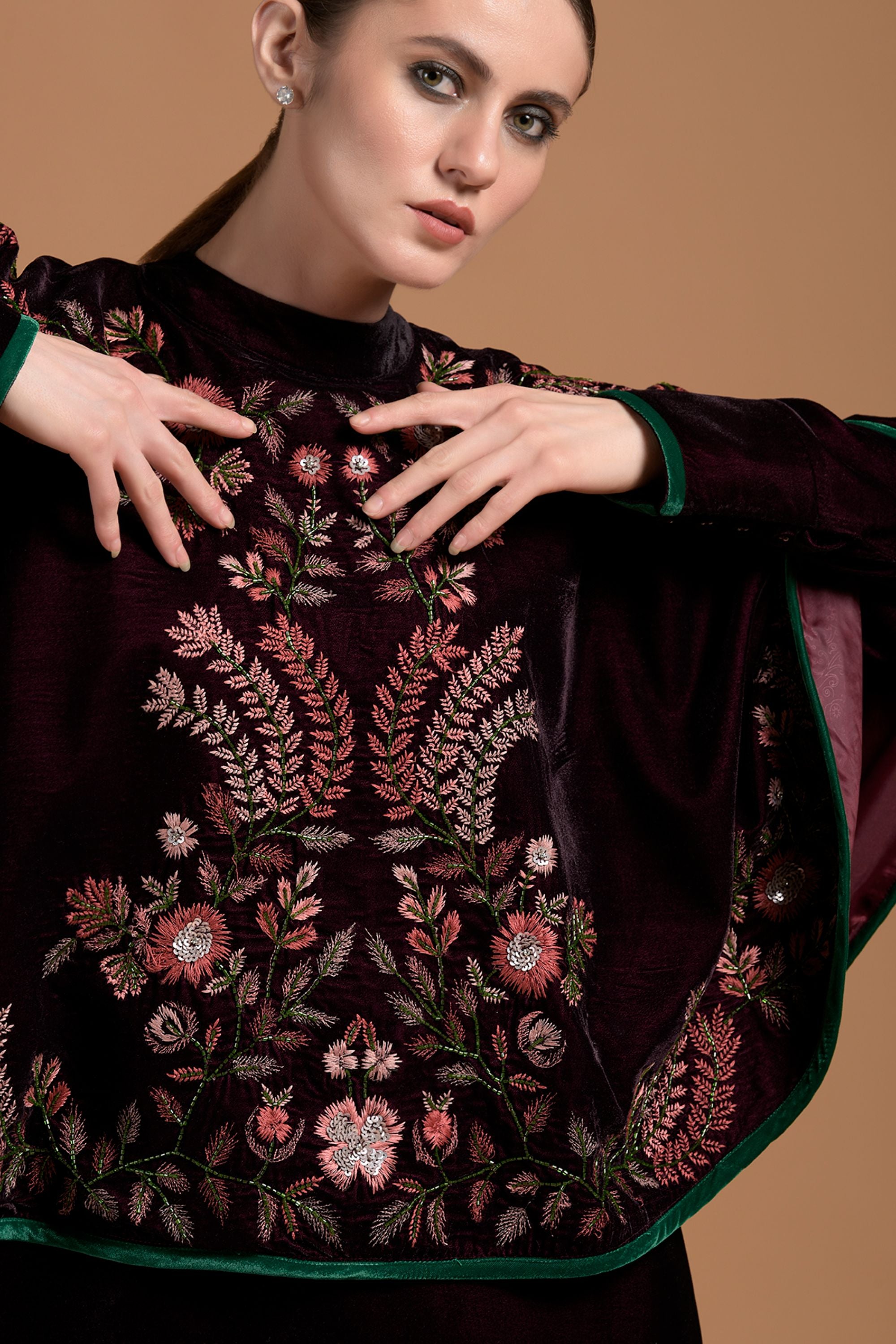 Aabidah Embellished & Embroidered Abaya