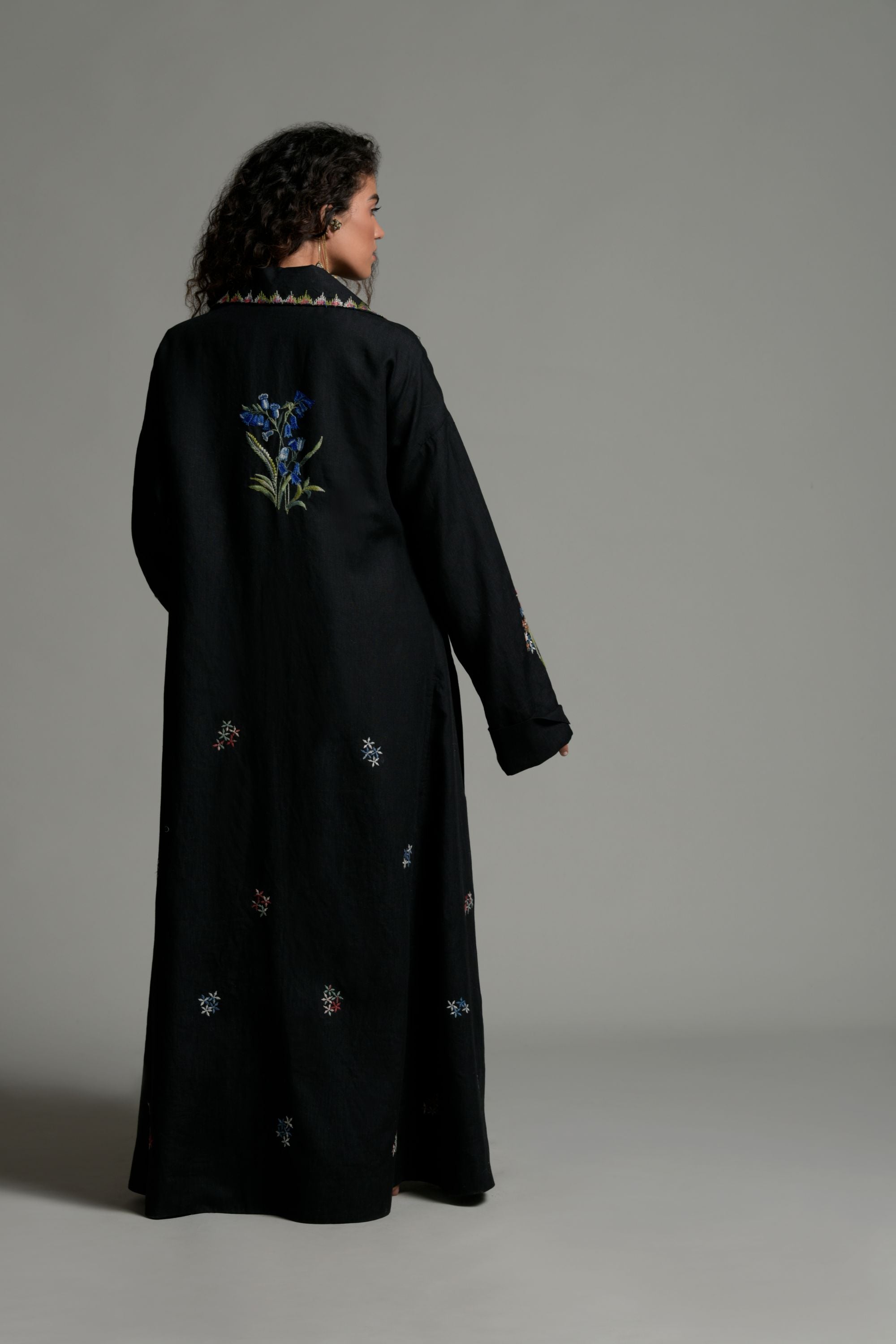 Suhana Embroidered Abaya